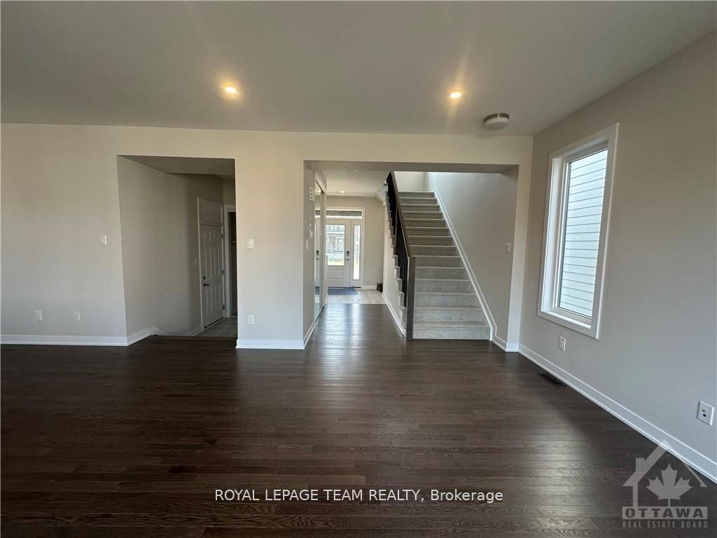 199 Conservancy Drive, Barrhaven, ON K2J 7M5 photo 4