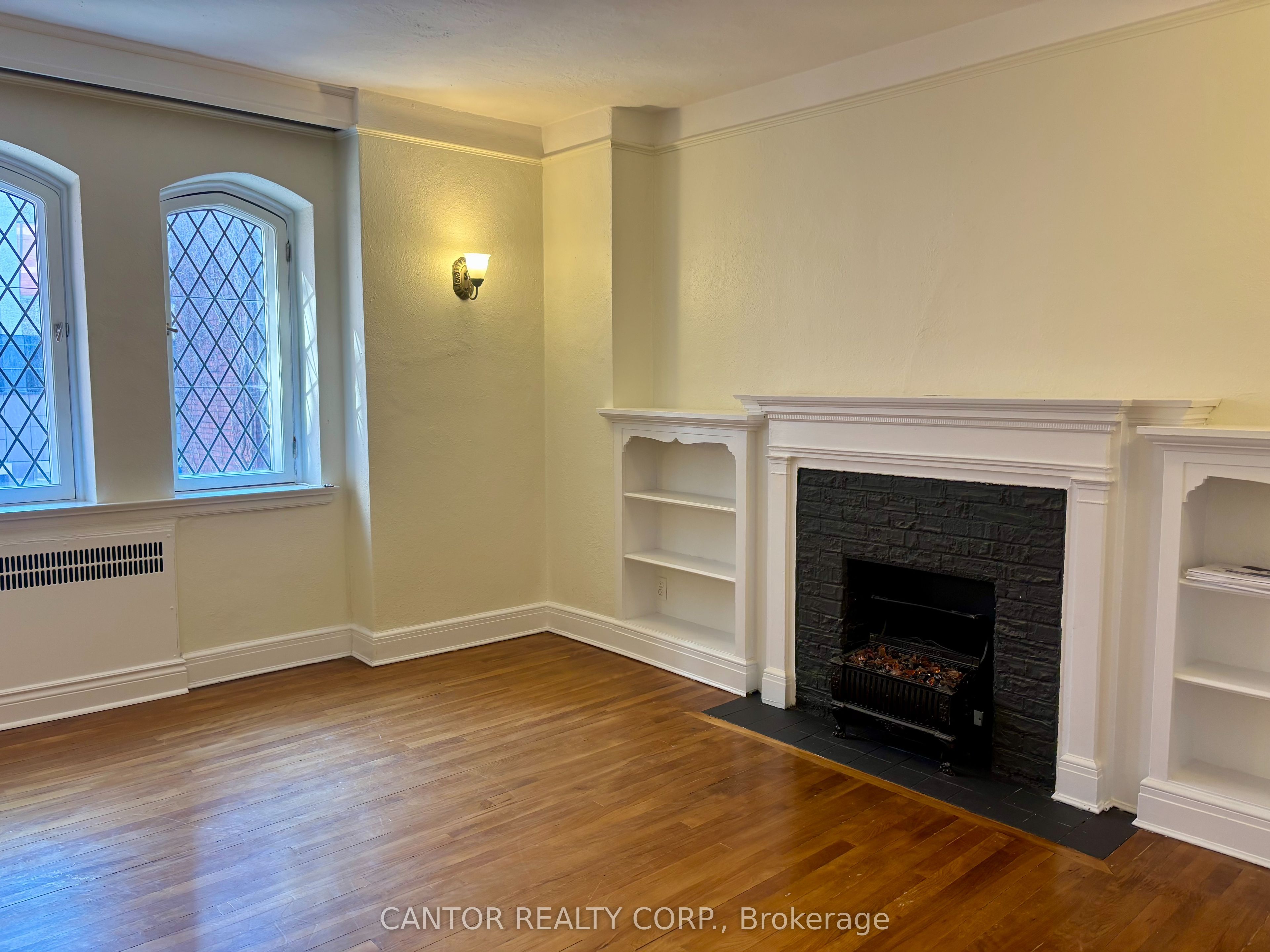 216 Metcalfe Street 18, Ottawa Centre, ON K2P 1R1 photo 2