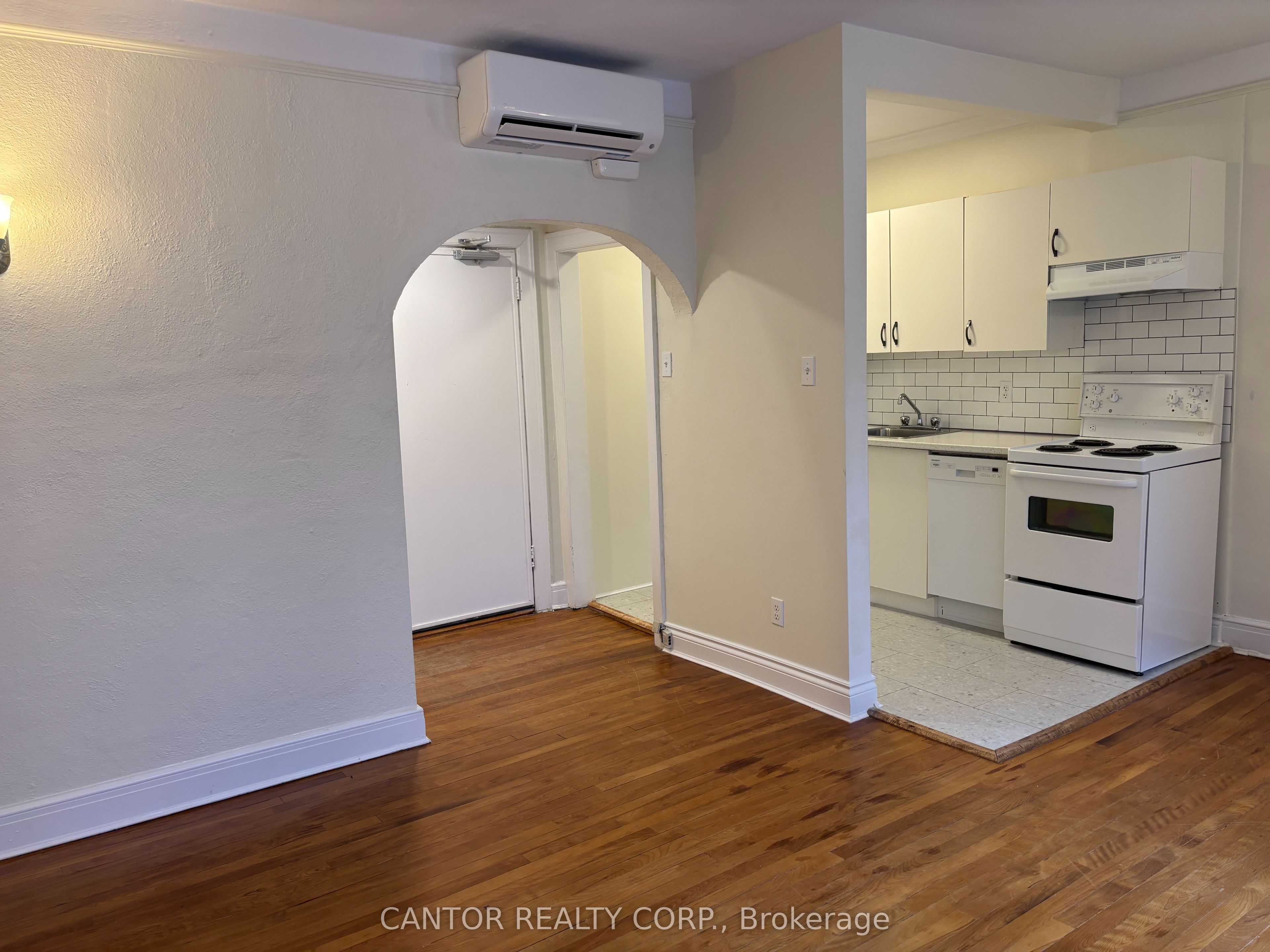 216 Metcalfe Street 18, Ottawa Centre, ON K2P 1R1 photo 4