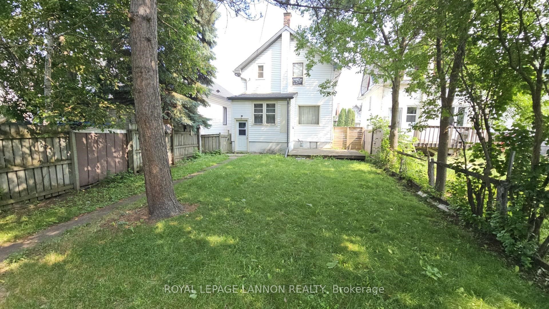 320 Dease Street, Thunder Bay, ON P7C 2H8 photo 2