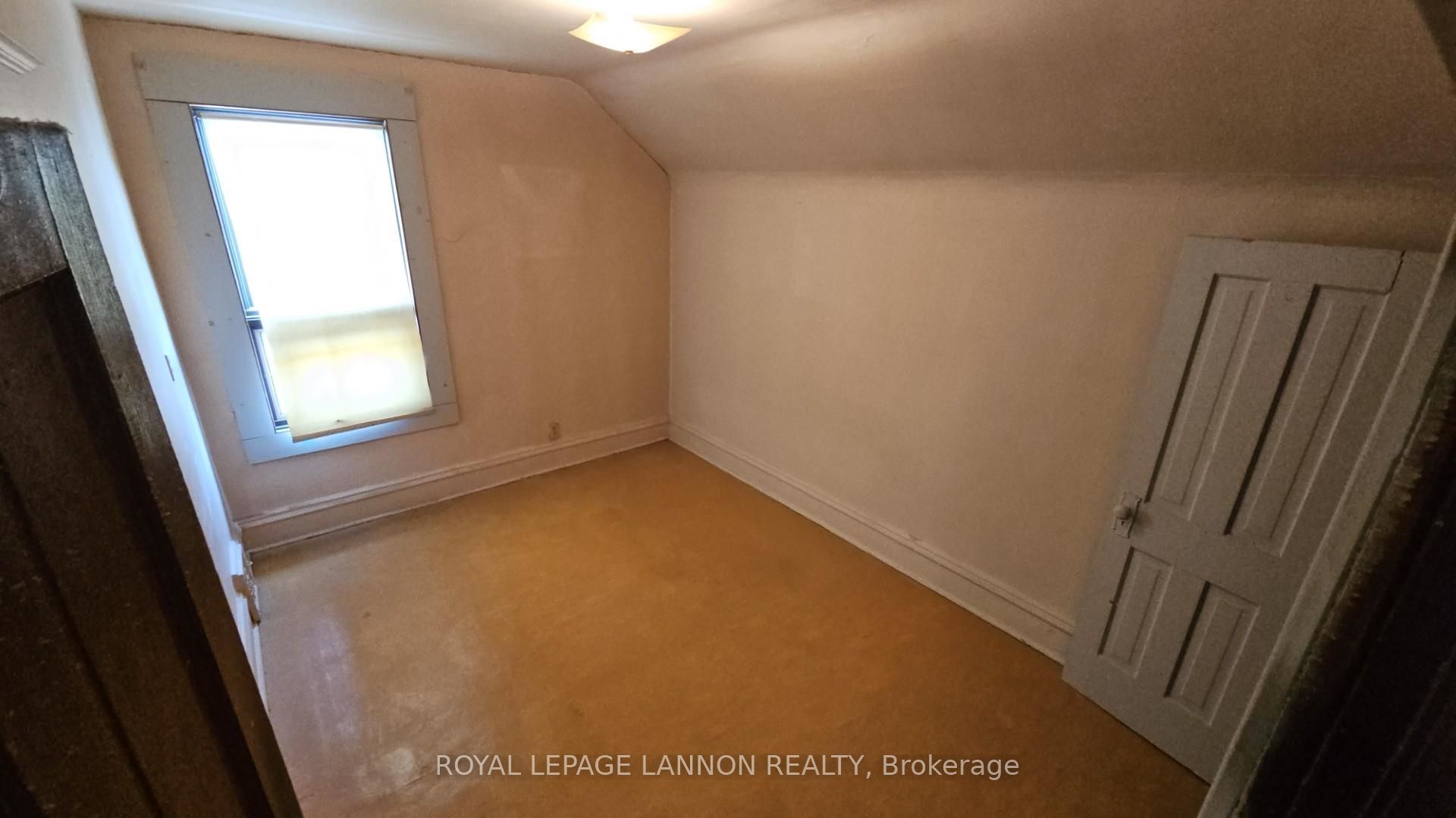 320 Dease Street, Thunder Bay, ON P7C 2H8 photo 5