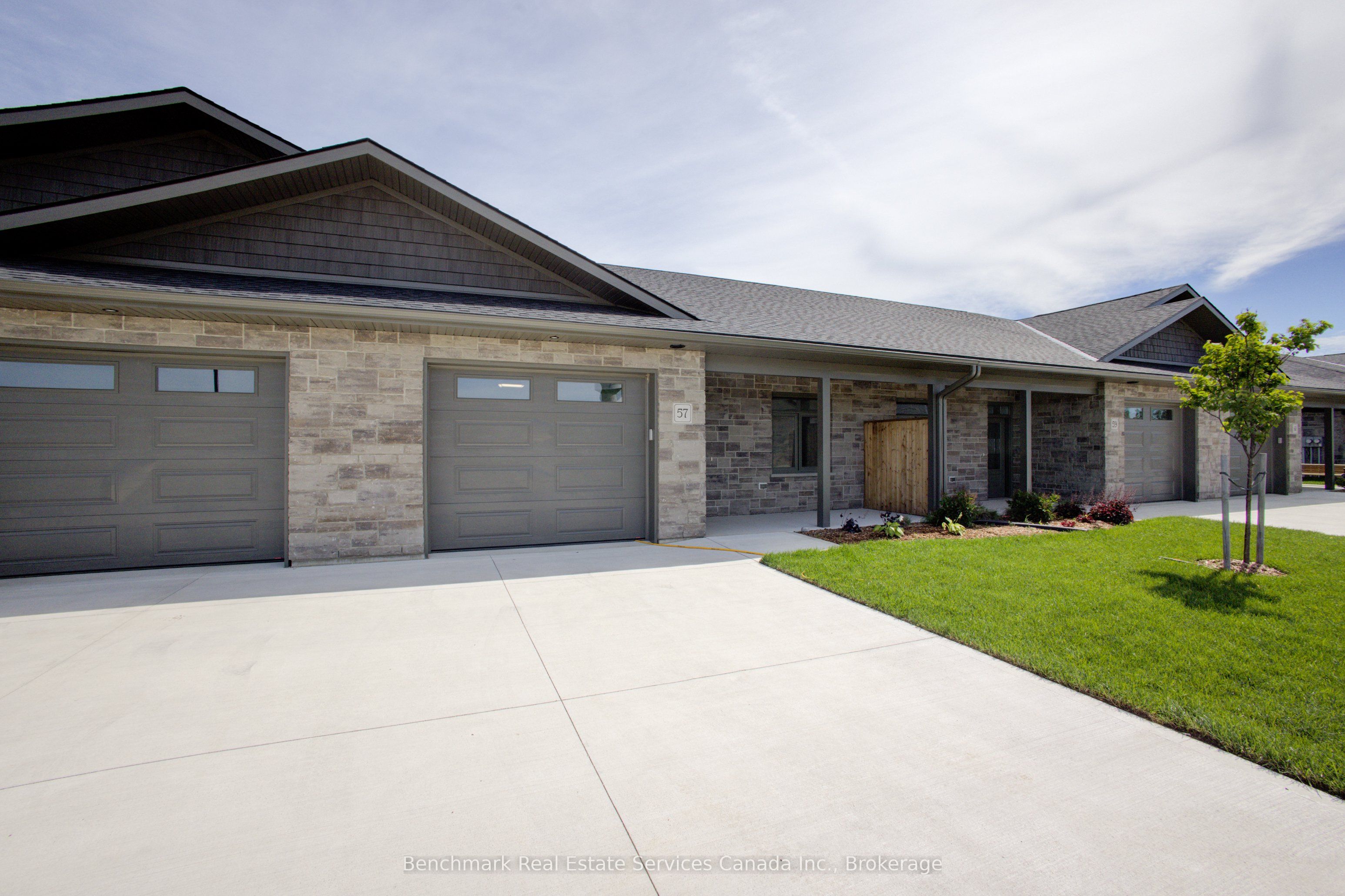57 Cavalier Crescent, Huron-Kinloss, ON N0G 2R0 photo 2