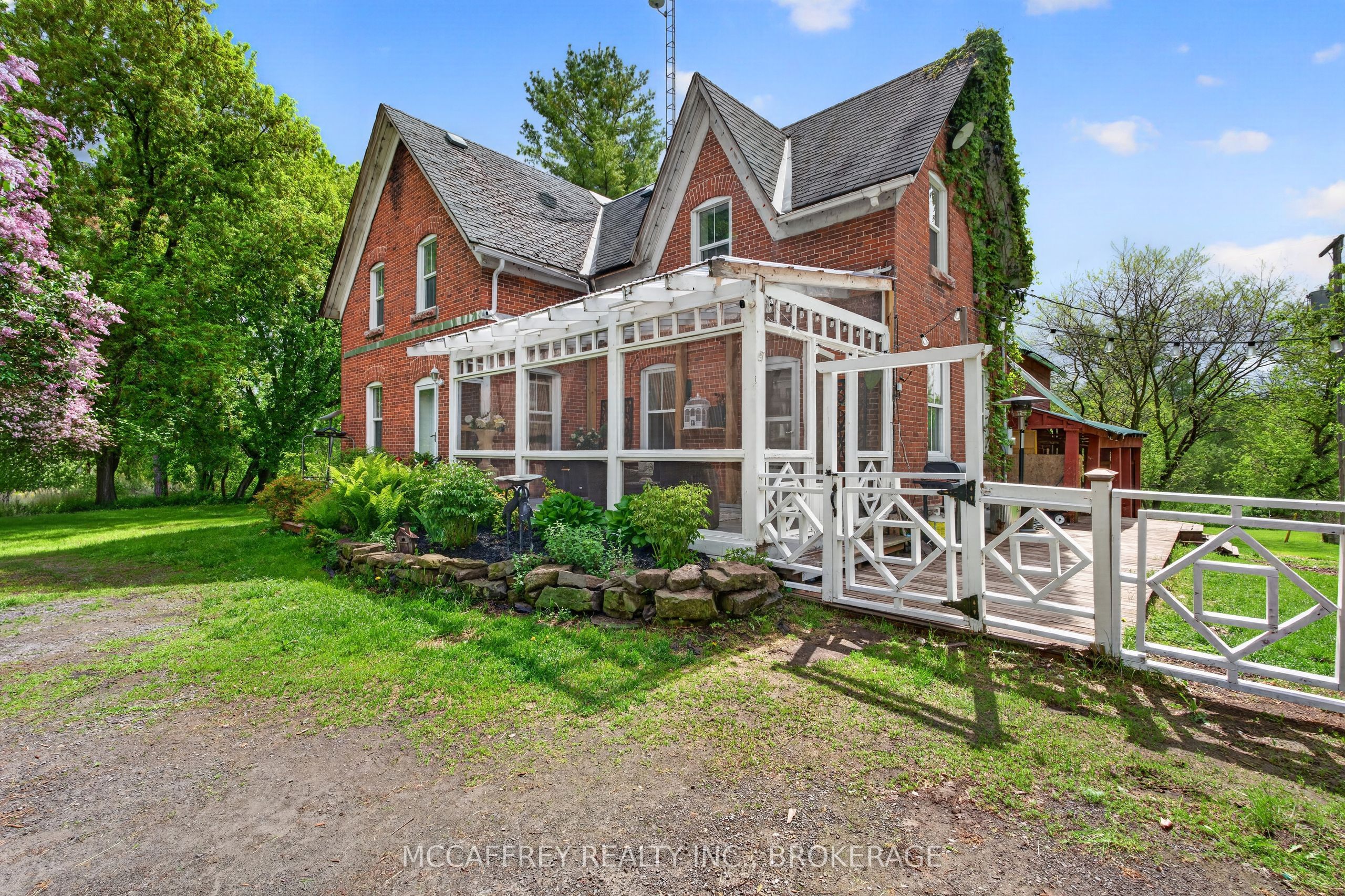 1817 Glen Smail Road, Edwardsburgh/Cardinal, ON K0E 1T0