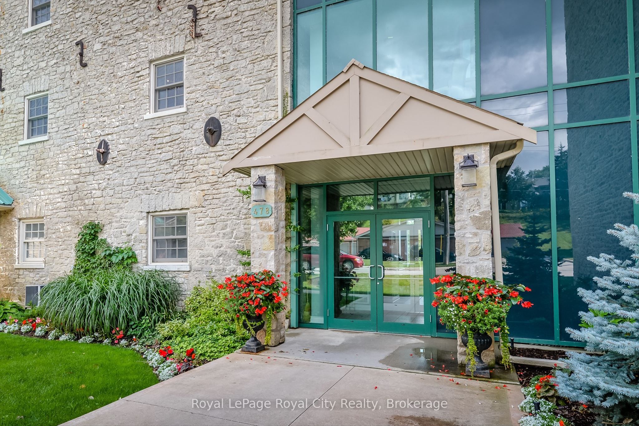 478 St Andrew Street E 101, Centre Wellington, ON N1M 3V7 photo 3
