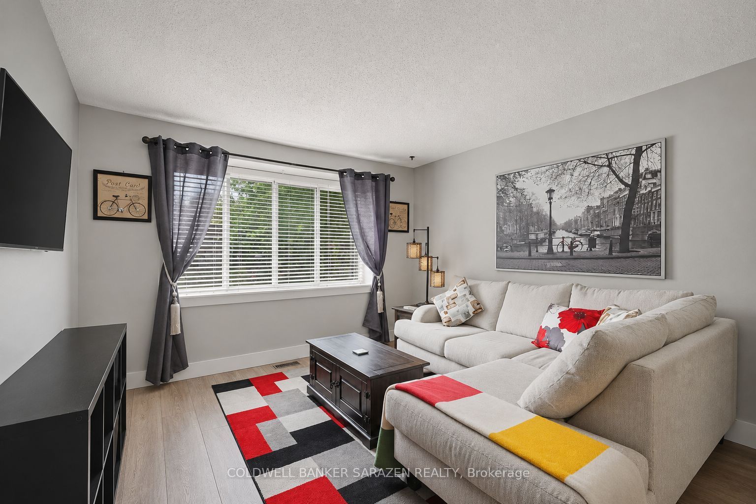 34 Downsview Crescent, Tanglewood - Grenfell Glen - Pineglen, ON K2G 0A5 photo 4