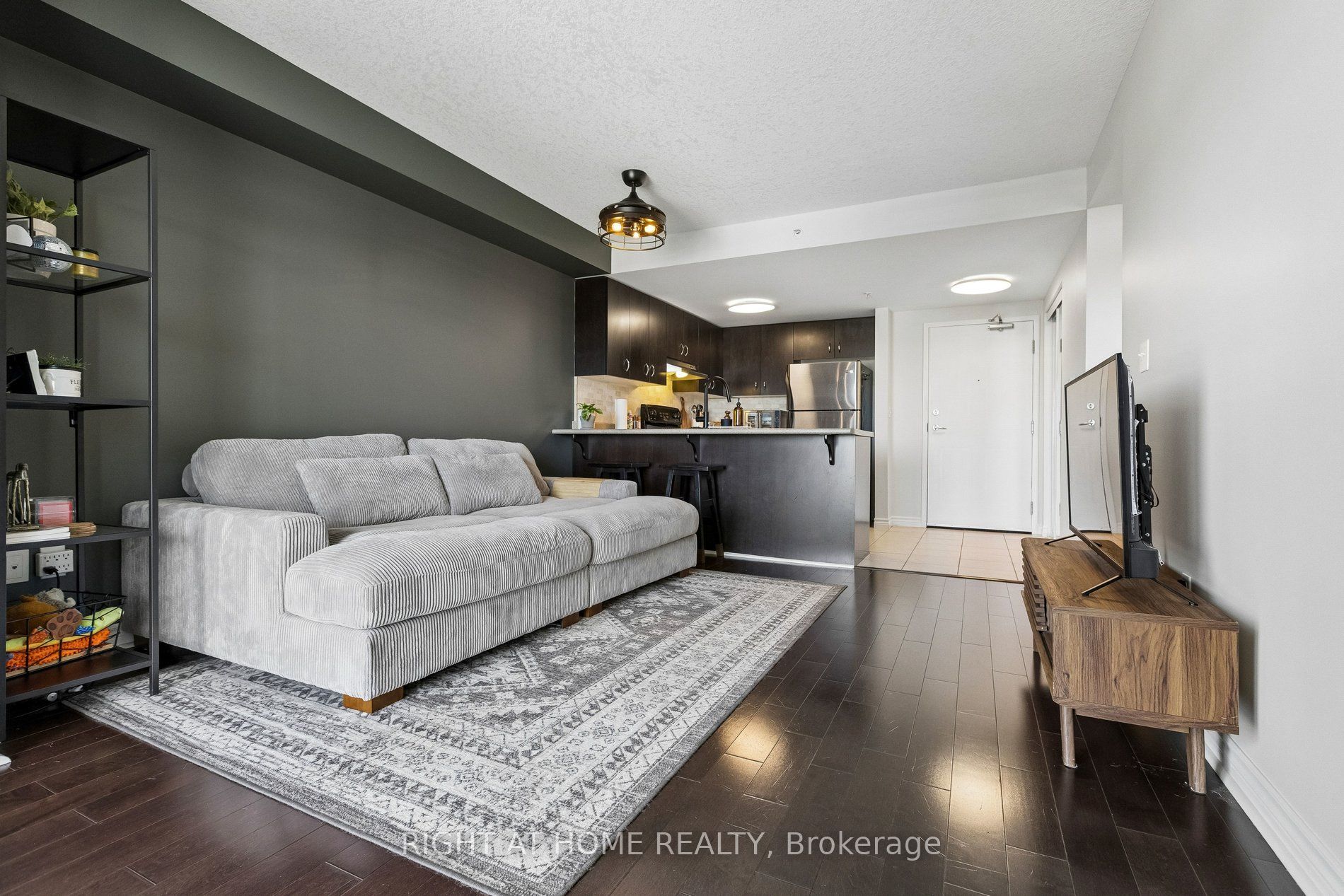 37 Goodwin Drive 404, Guelph, ON N1L 0E6