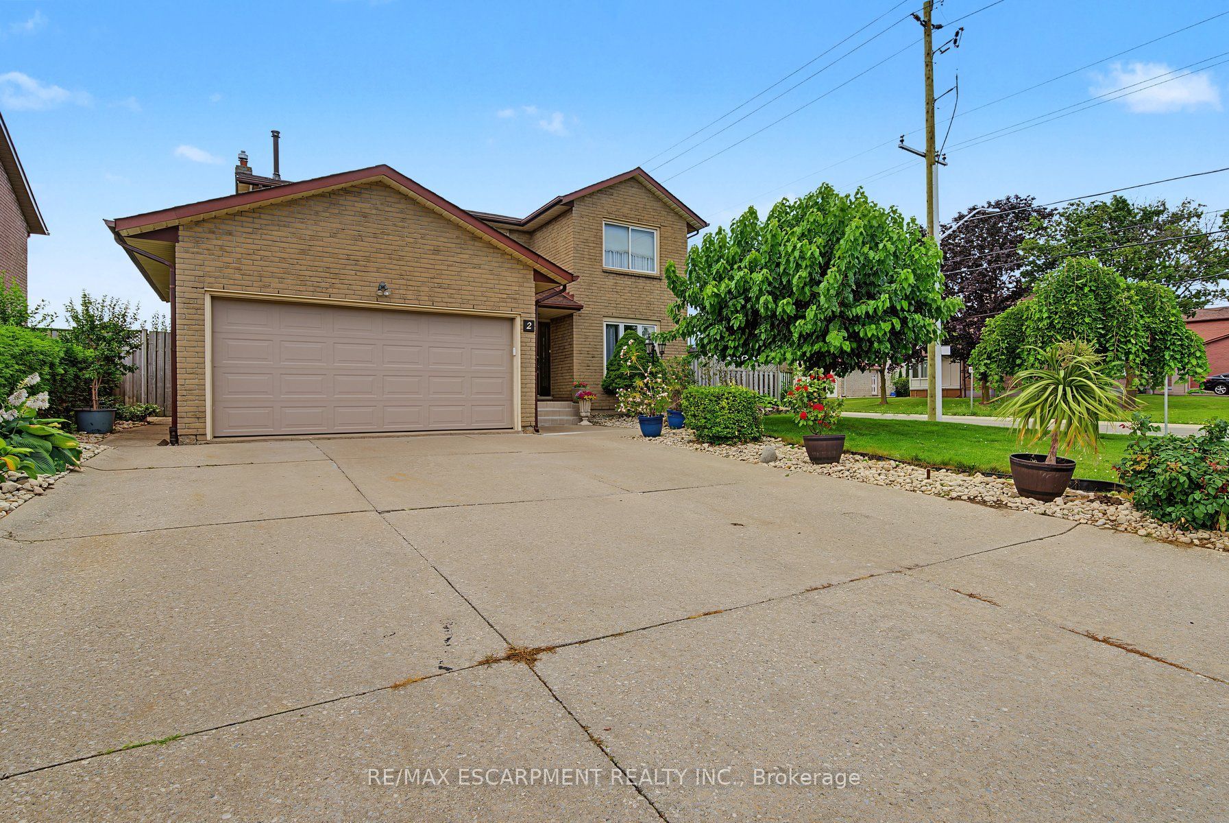 2 Cresthaven Drive, Hamilton, ON L8E 4S4 photo 2