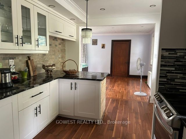 6054 Corwin Avenue, Niagara Falls, ON L2G 5L6 photo 2