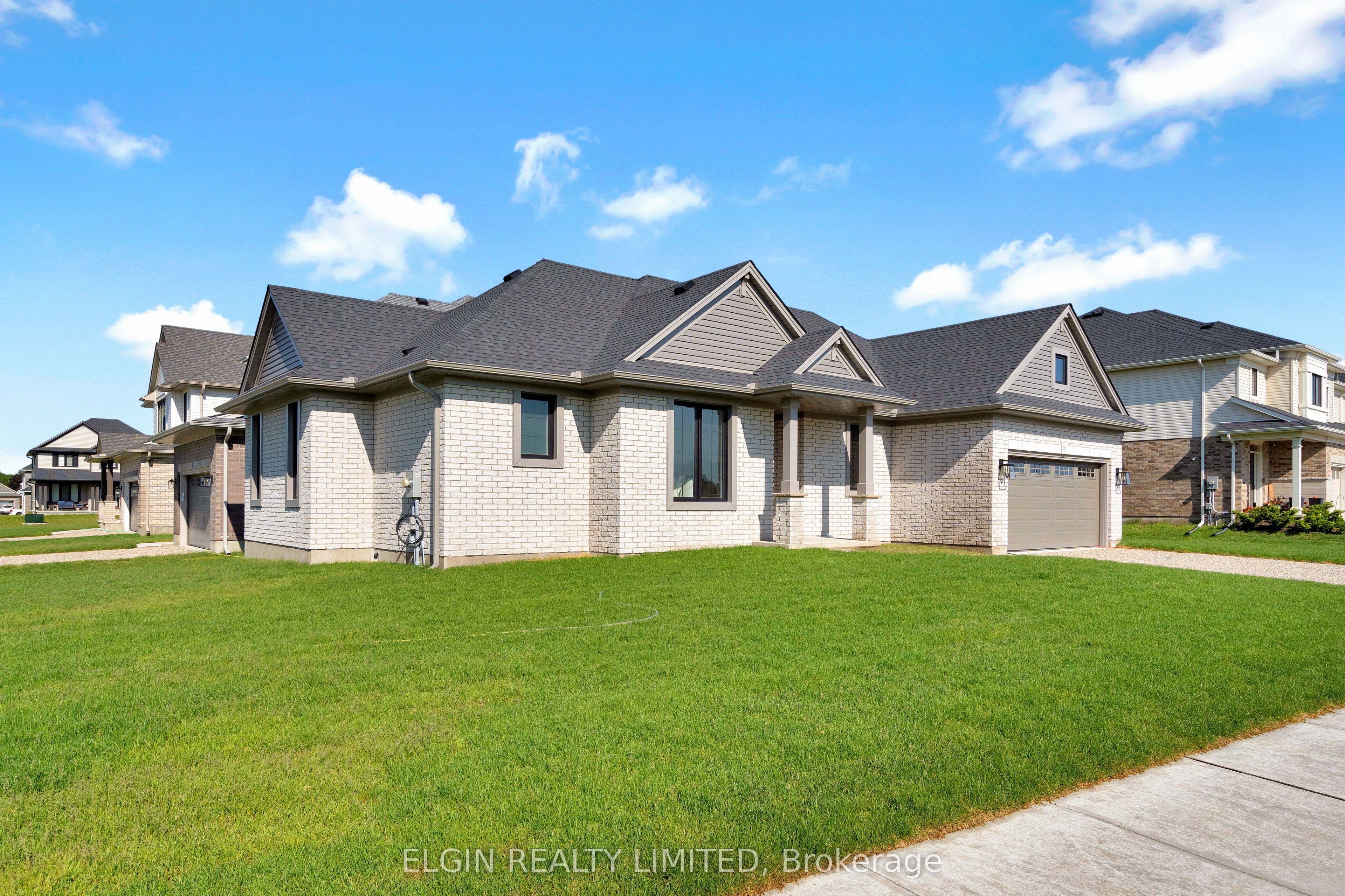 18 Braun Avenue, Tillsonburg, ON N4G 0K5 photo 2
