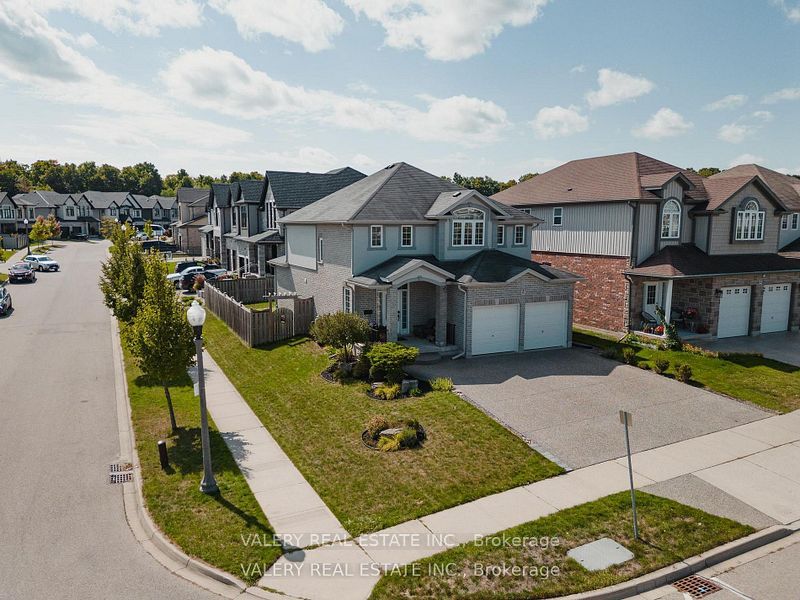 291 Zeller Drive, Kitchener, ON N2A 0B2 photo 3