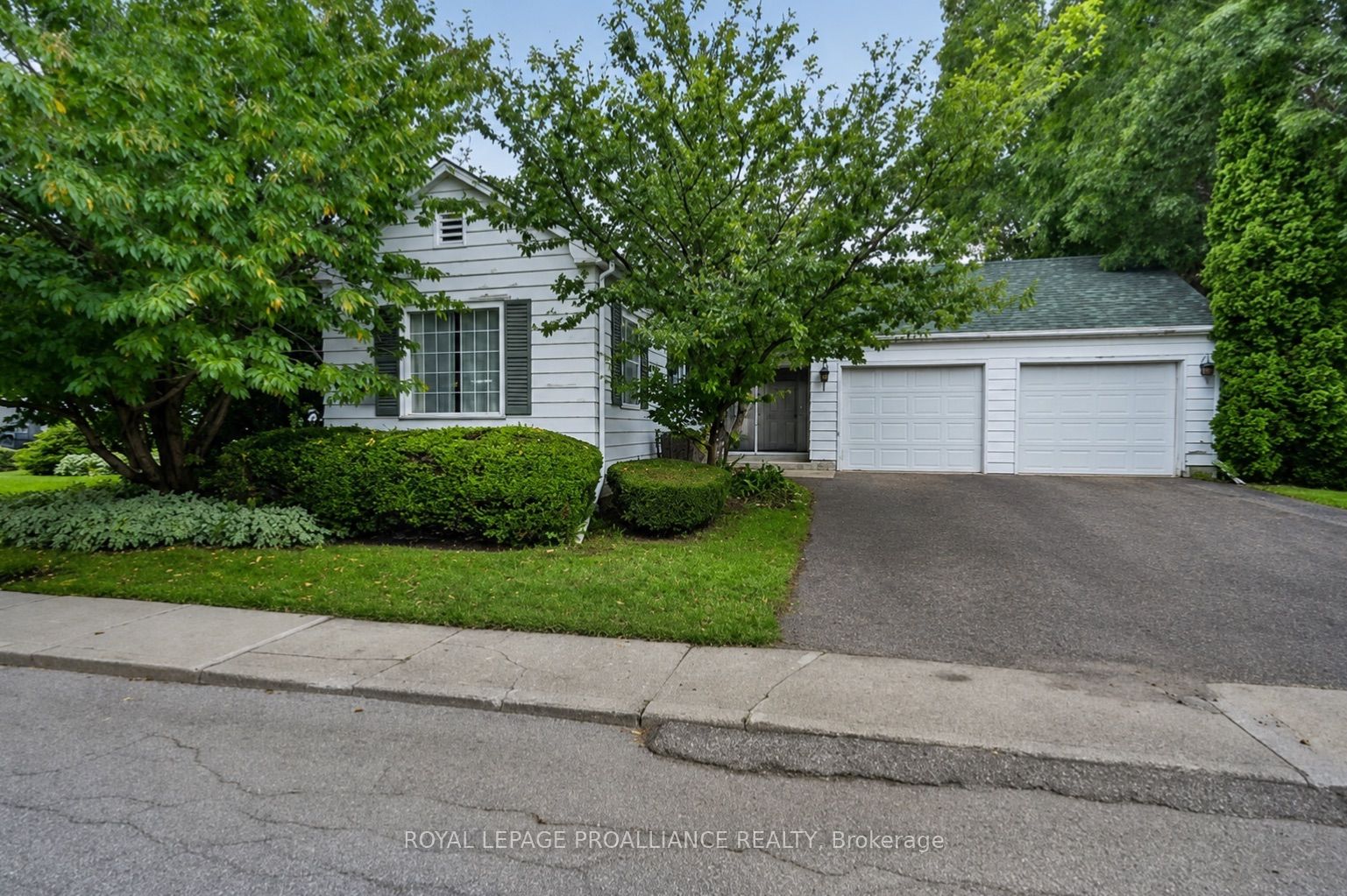 390 James Street W, Prescott, ON K0E 1T0 photo 3