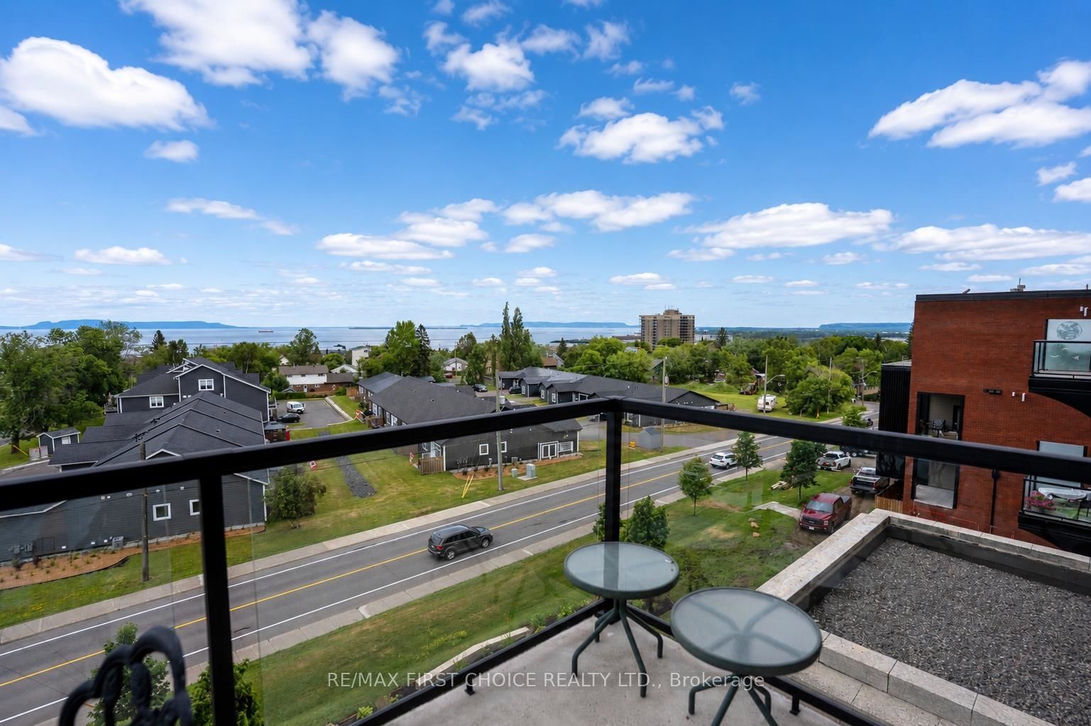 96 High Street 3404, Thunder Bay, ON P7A 5R3 photo 3
