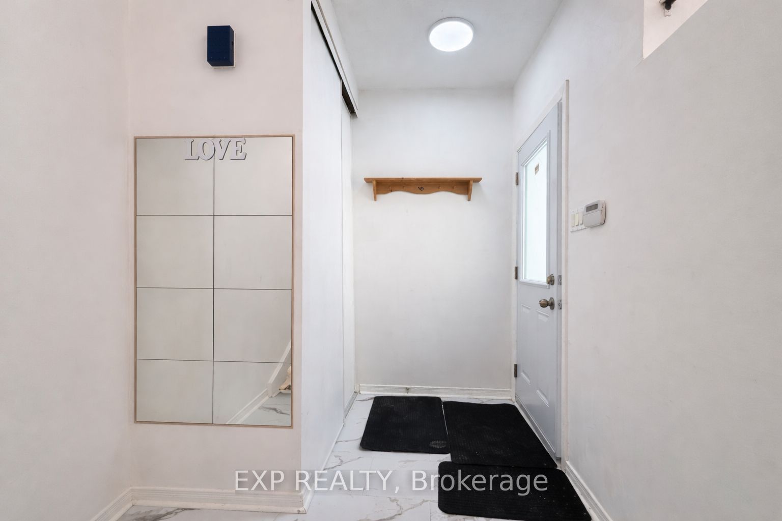 11C Sonnet Crescent, Bells Corners and South to Fallowfield, ON K2H 8W8 photo 2