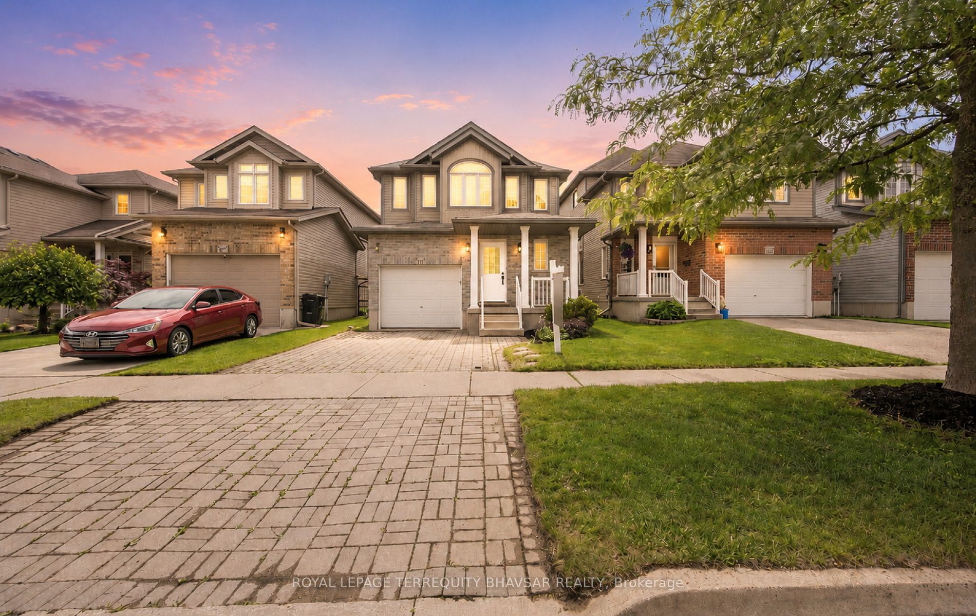 111 Parkvale Drive, Kitchener, ON N2R 1Z6 photo 2