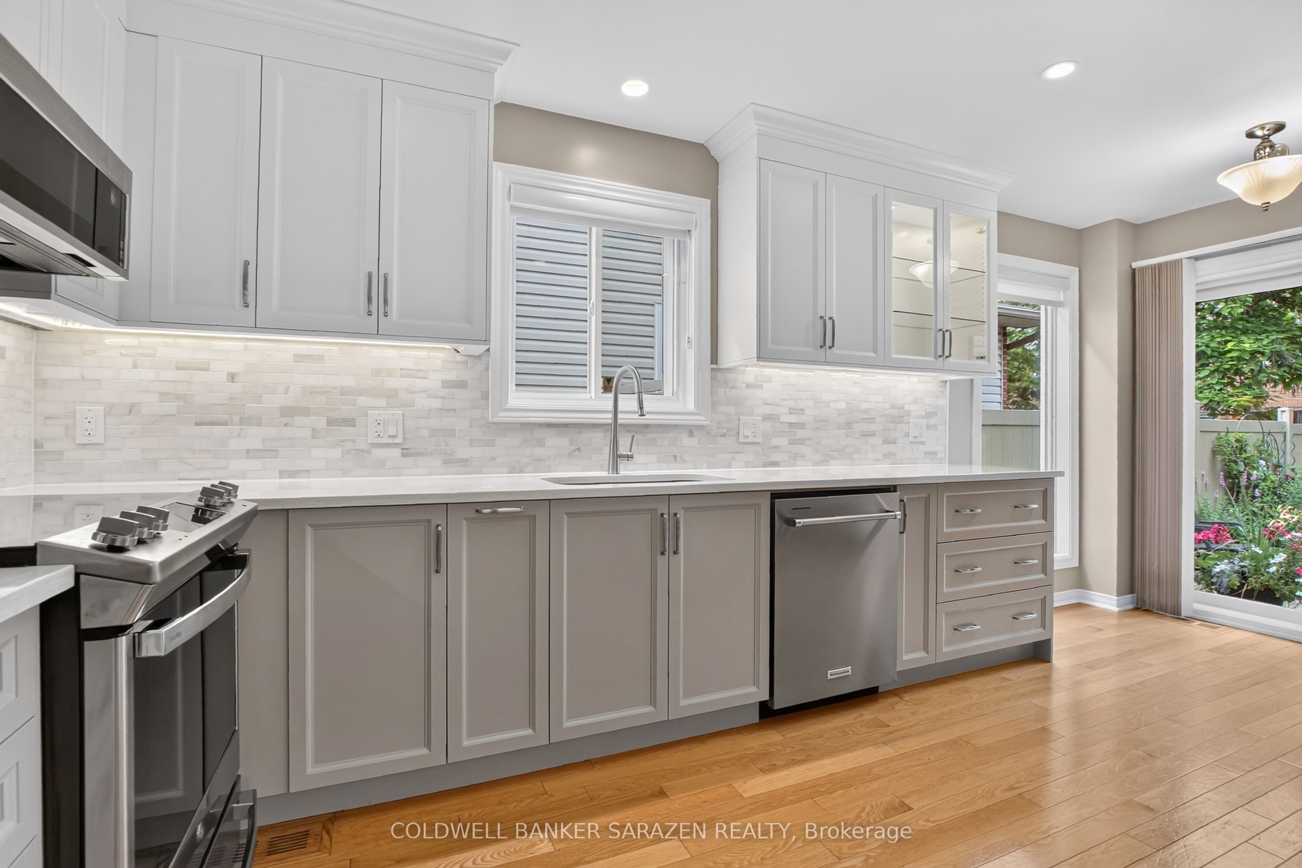 37 Shandon Avenue, Barrhaven, ON K2J 4E3 photo 3