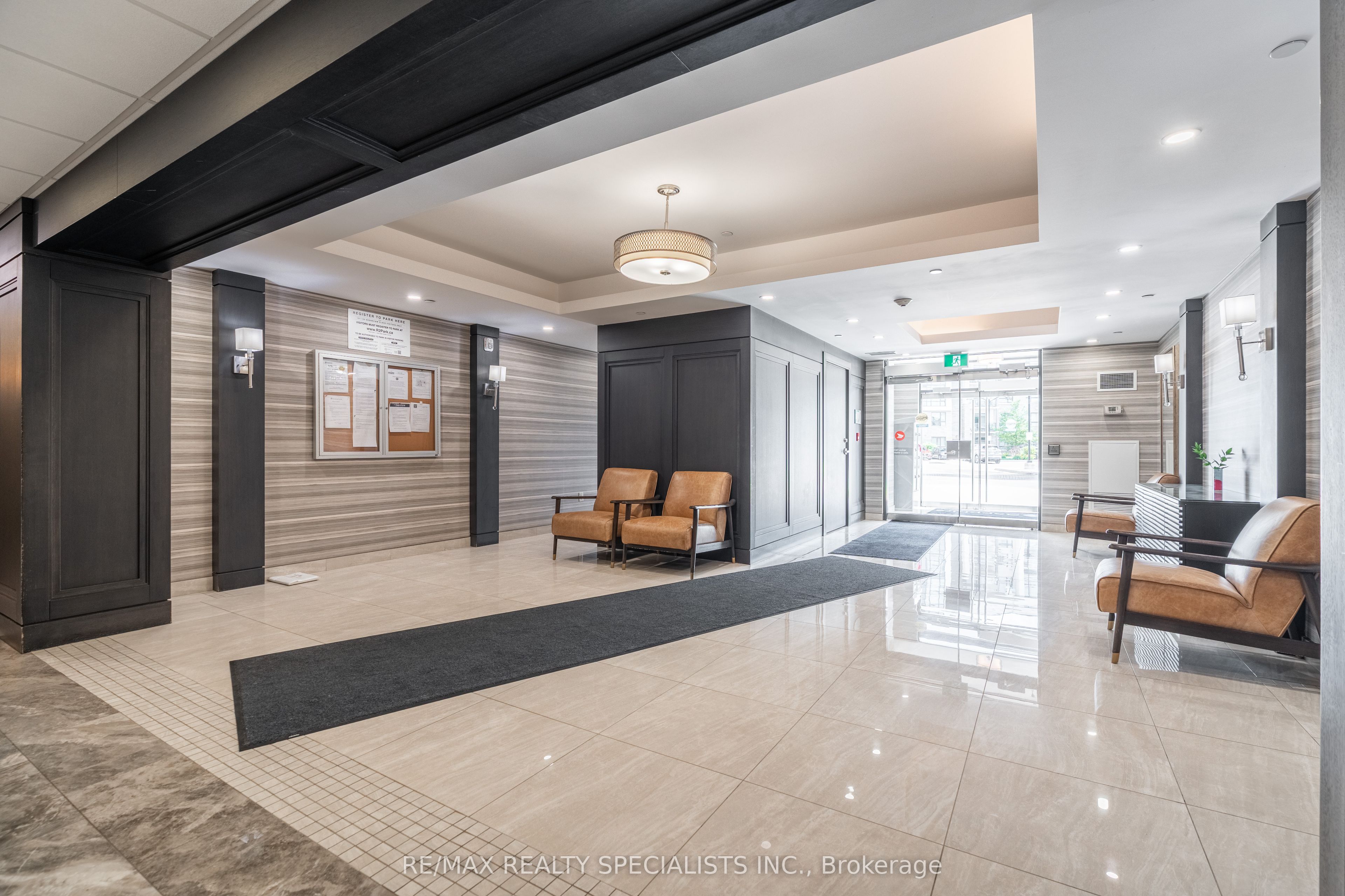 125 Shoreview Place 321, Hamilton, ON L8E 0K3