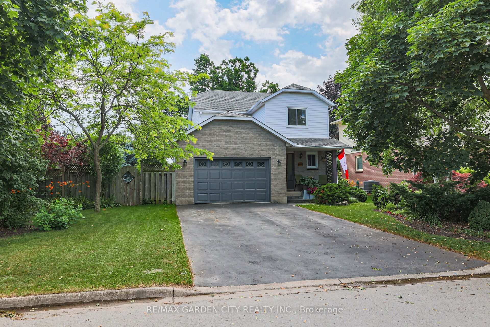 4542 Ivy Gardens Crescent, Lincoln, ON L3J 0B3