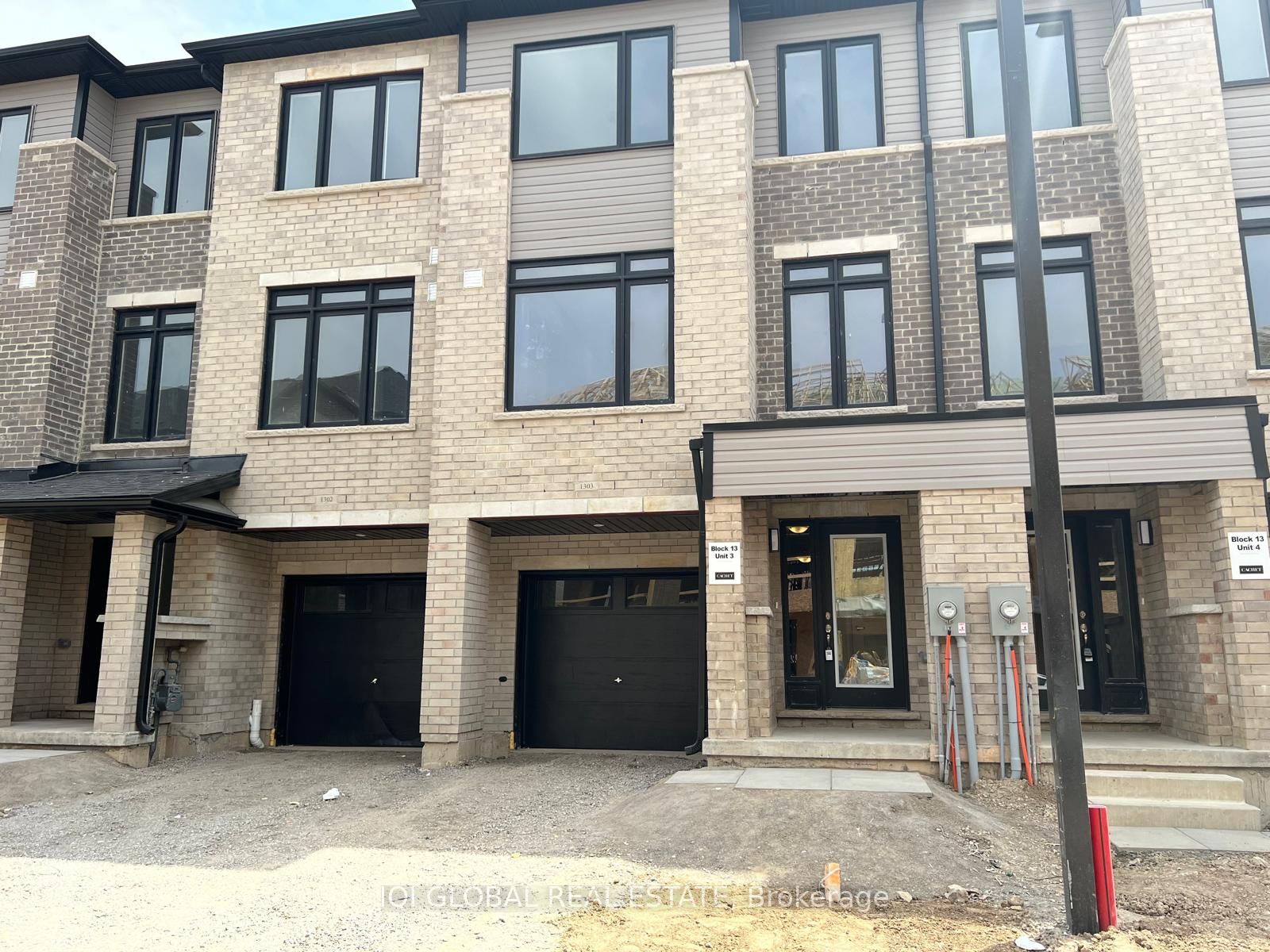 585 Colborne Street 1303, Brantford, ON N3S 0K4 photo 3