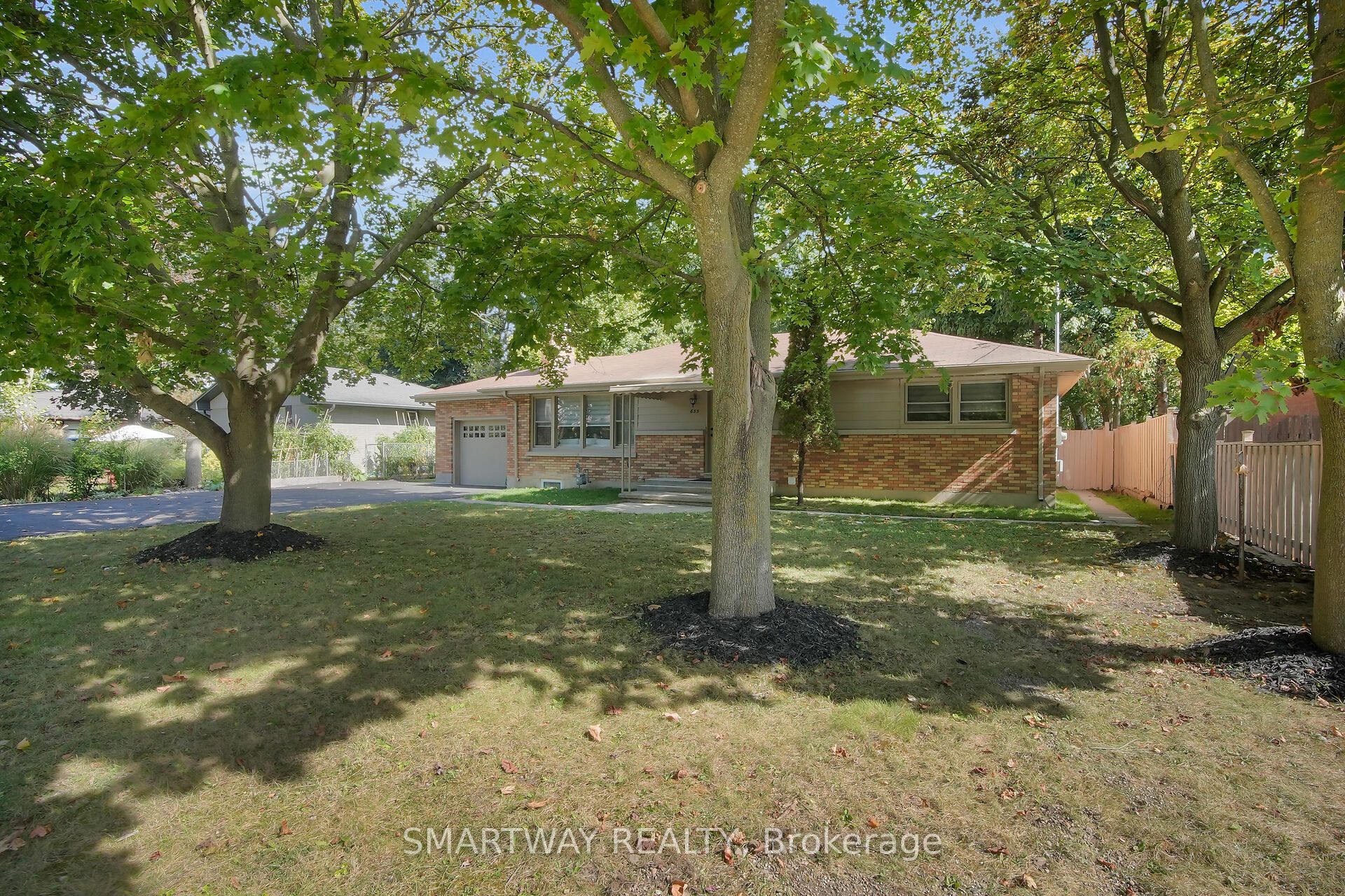 633 Donegal Drive, London North, ON N6H 3H6 photo 2