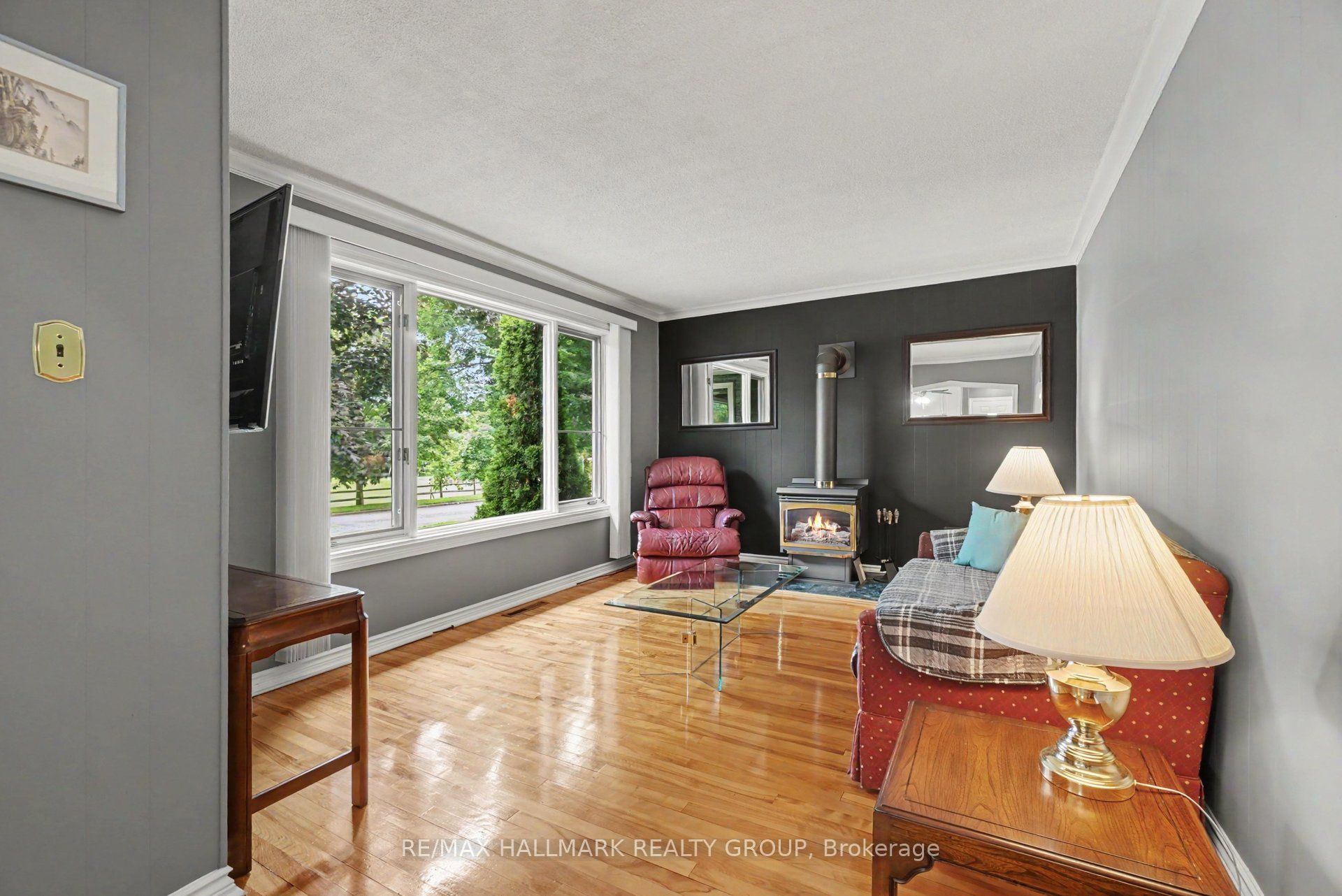 1839 Hutton Avenue, Elmvale Acres and Area, ON K1G 1M1 photo 5