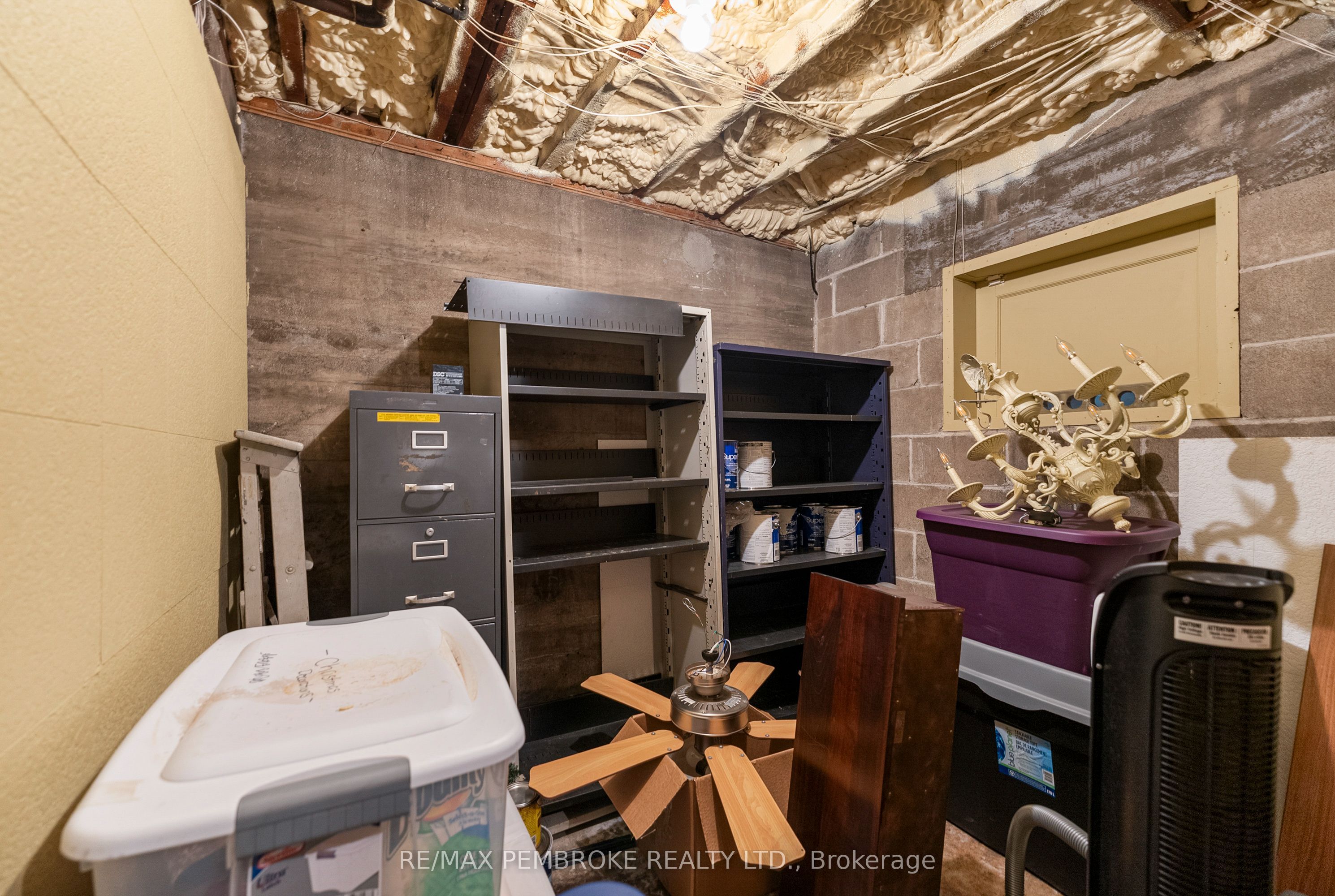 235 Broadview Drive, Pembroke, ON K8A 2A1 photo 3
