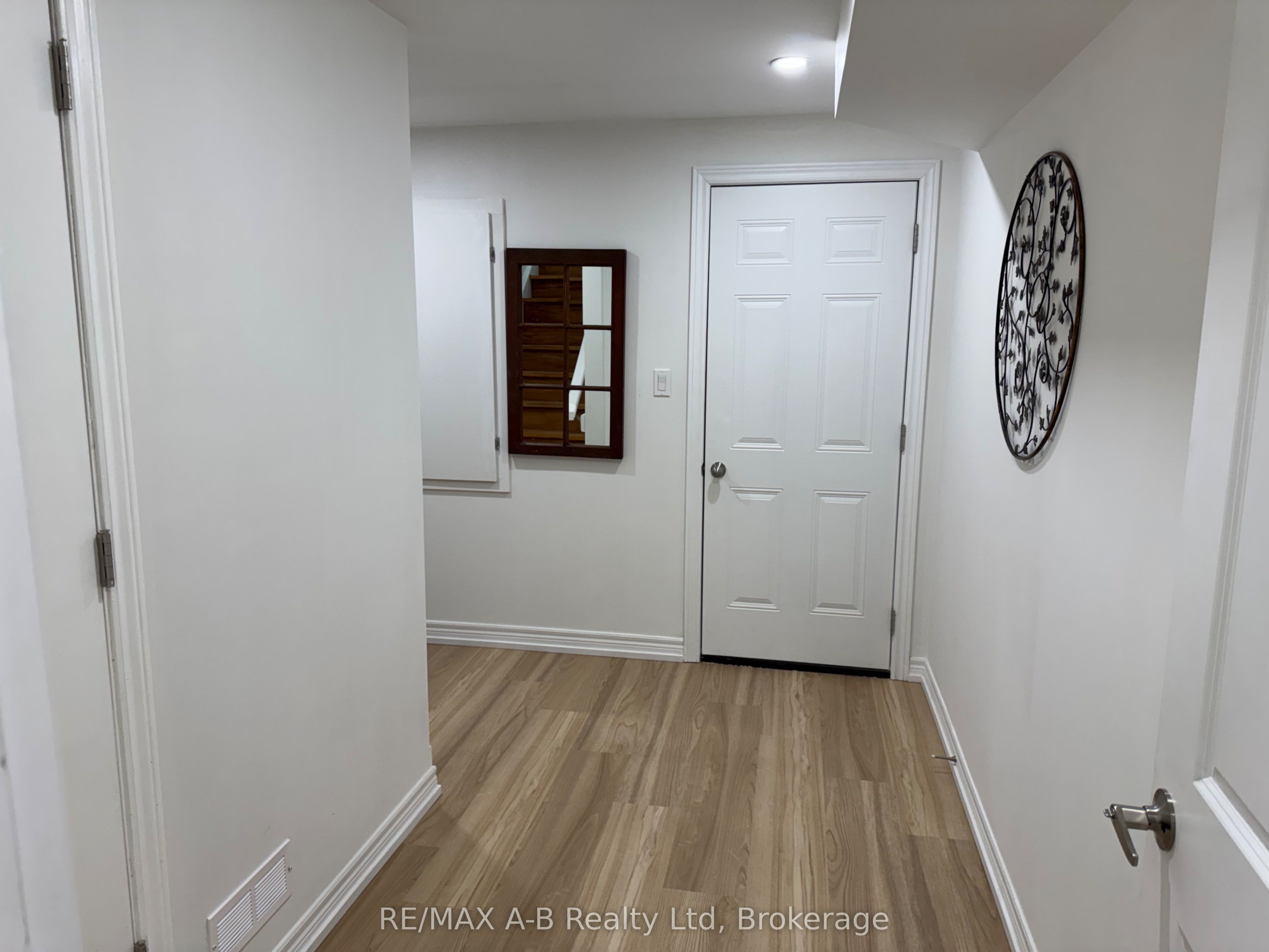 1522 Caen Avenue Lowe Unit, Woodstock, ON N4T 0J8 photo 4