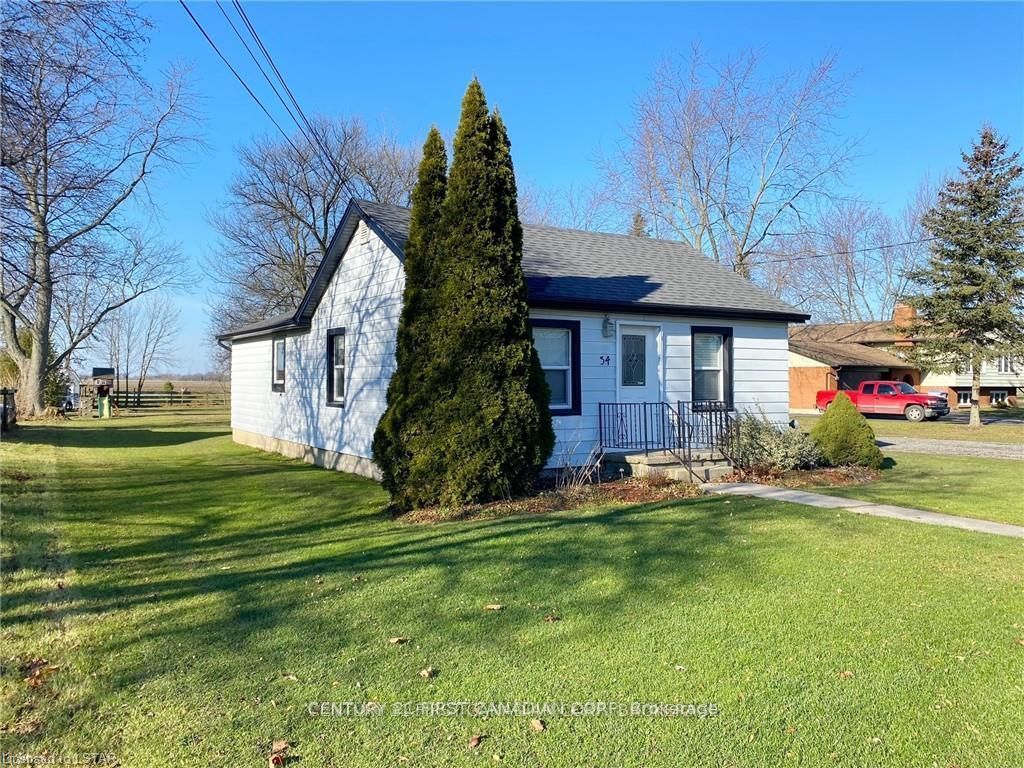 34 Eureka Street, Lambton Shores, ON N0N 1J0 photo 2