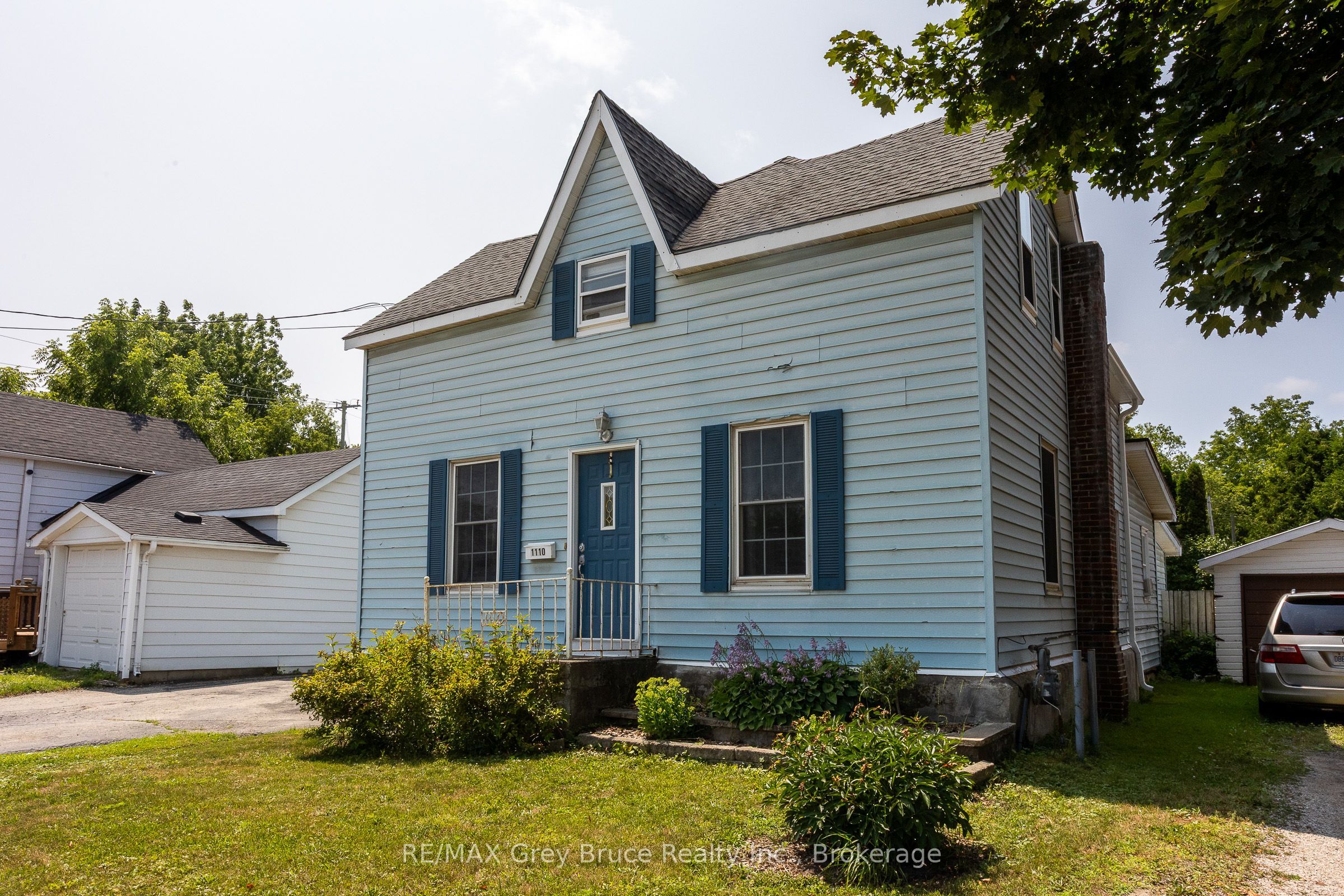 1110 2nd Avenue W, Owen Sound, ON N4K 4N2 photo 2