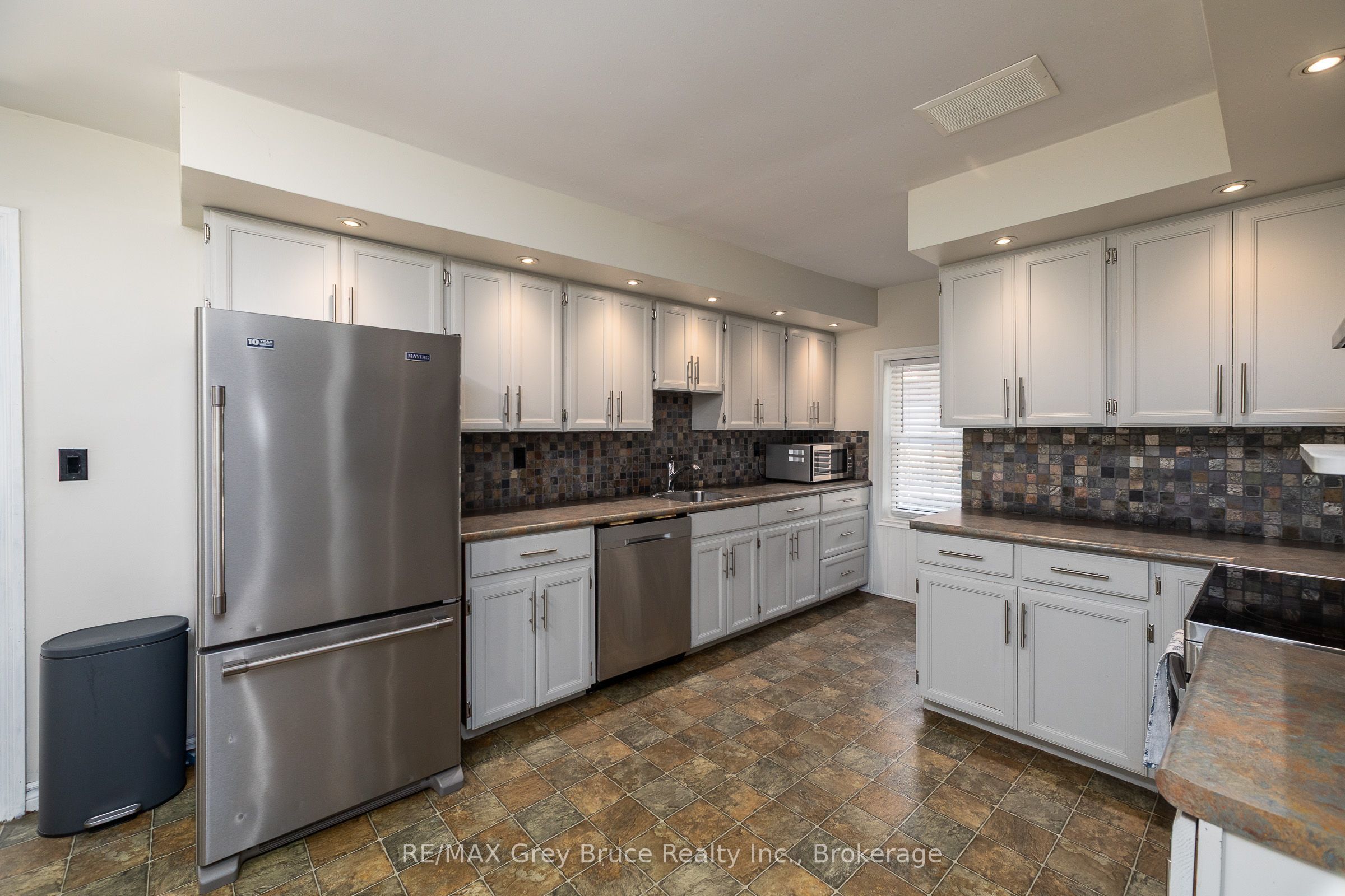 1110 2nd Avenue W, Owen Sound, ON N4K 4N2 photo 5
