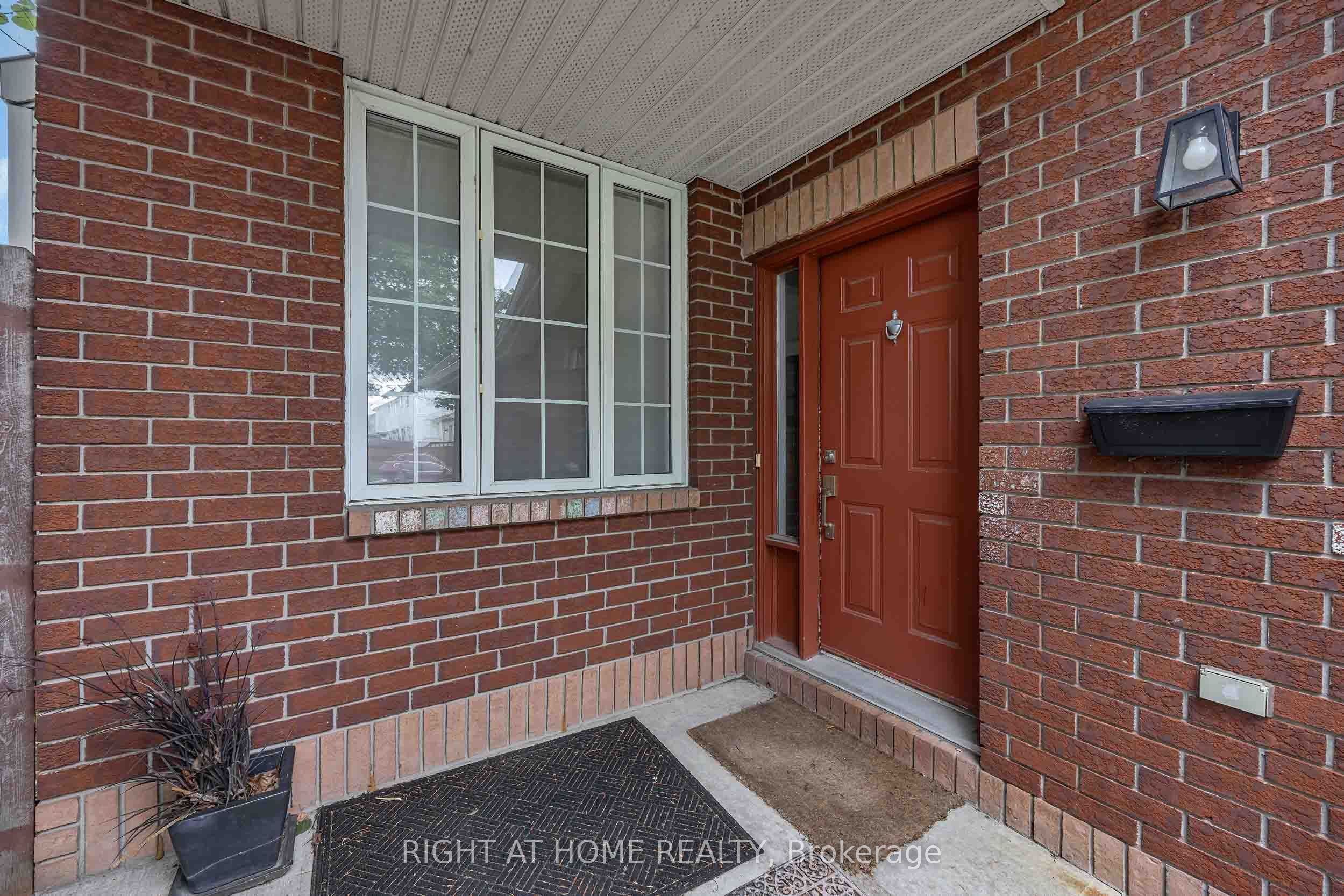 1 Kincardine Drive, Kanata, ON K2V 1B4 photo 5