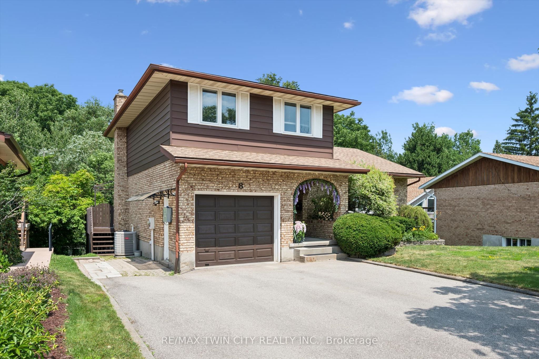8 Perin Place, Kitchener, ON N2P 1L5 photo 5