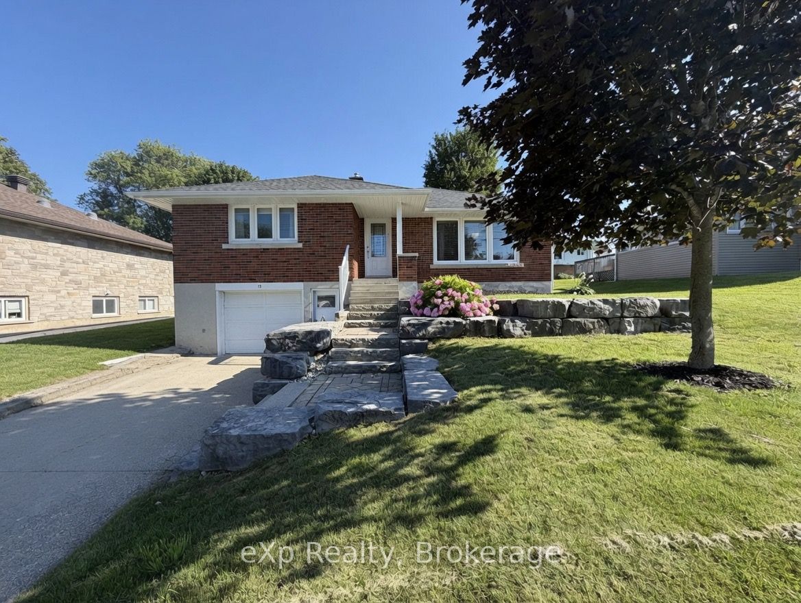 13 BROWNS Avenue, Brockton, ON N0G 2V0 photo 2