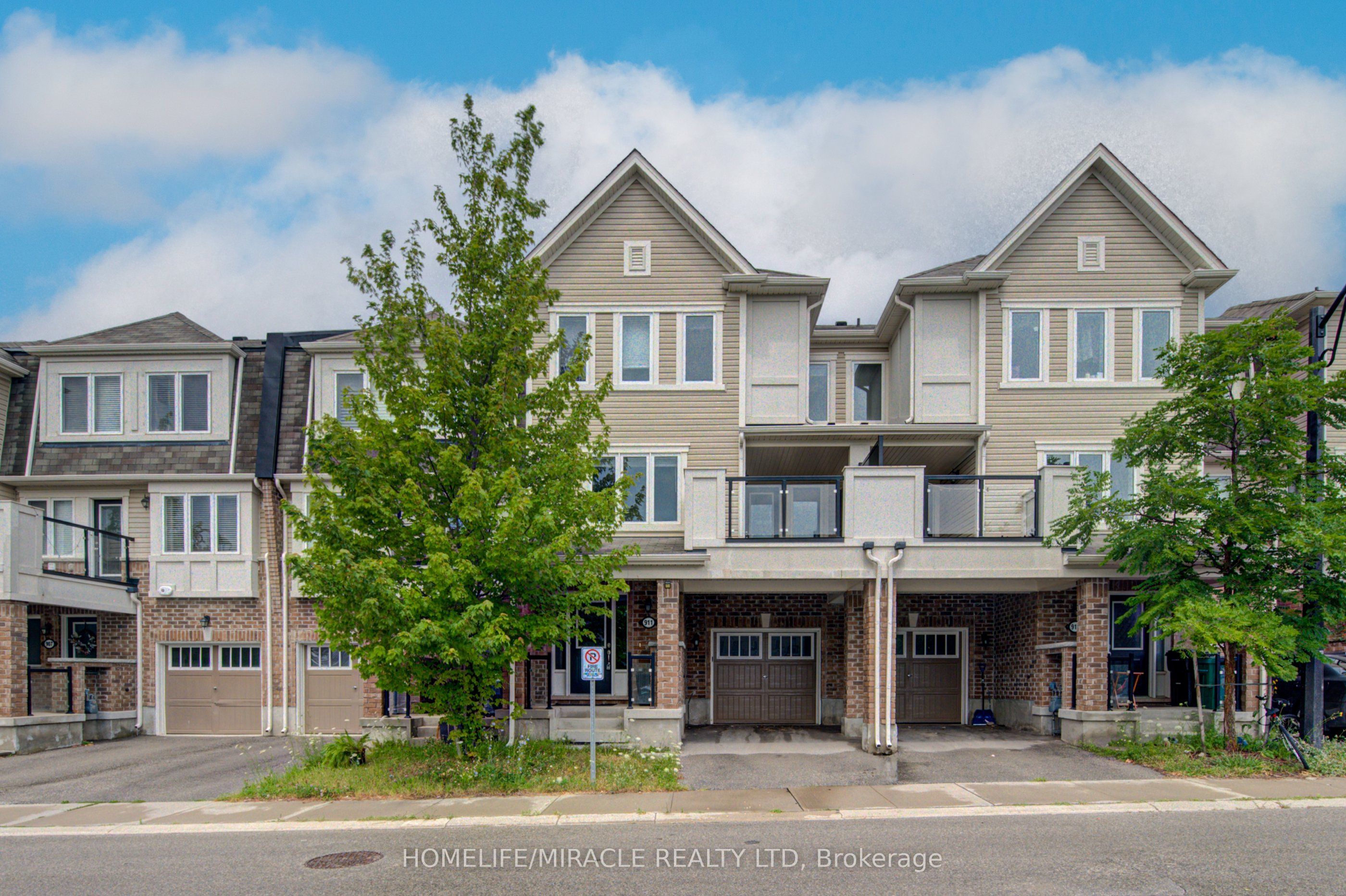 911 Apple Hill Lane, Kitchener, ON N2R 0L7