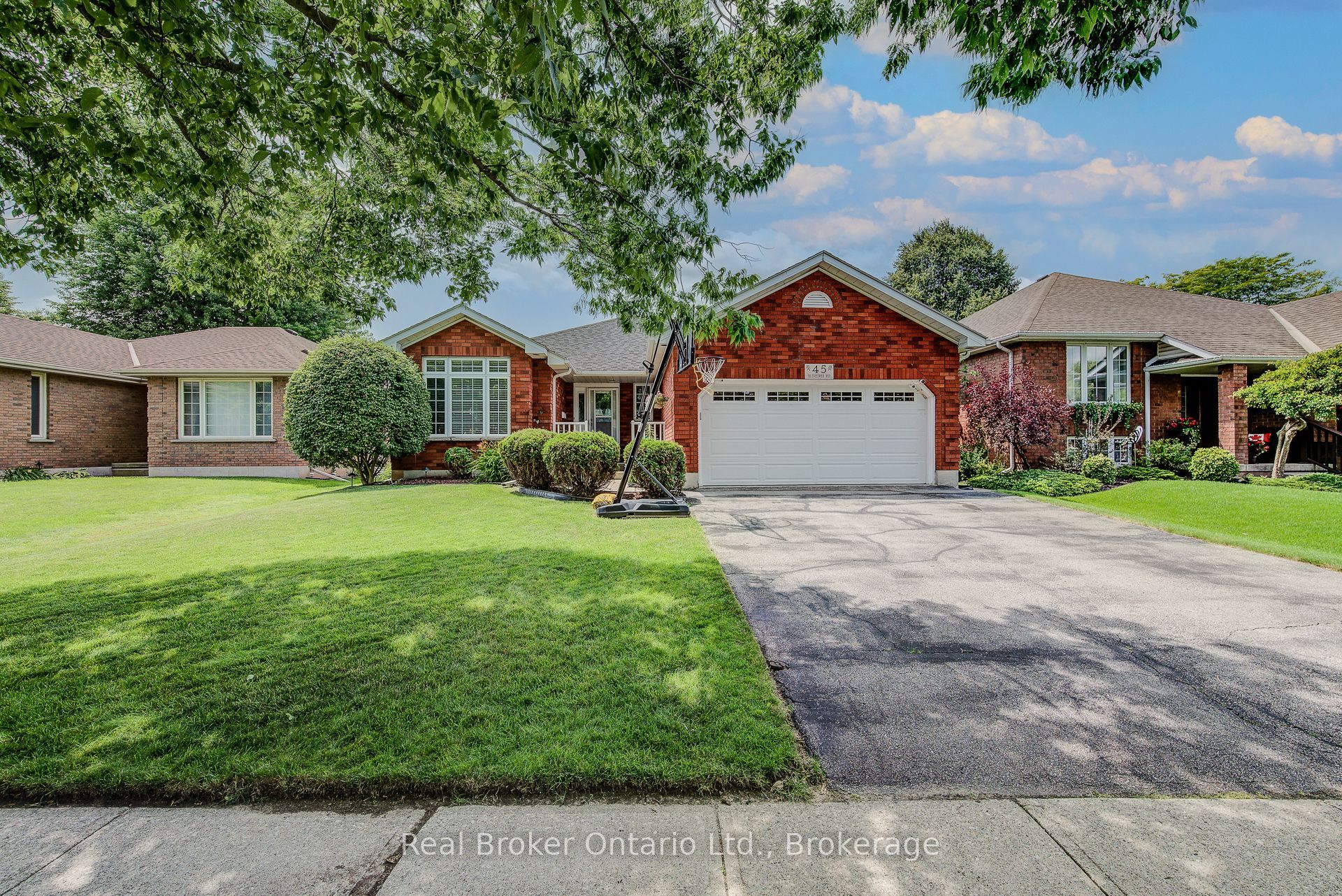 45 Olivetree Road, Brantford, ON N3R 7X1 photo 2