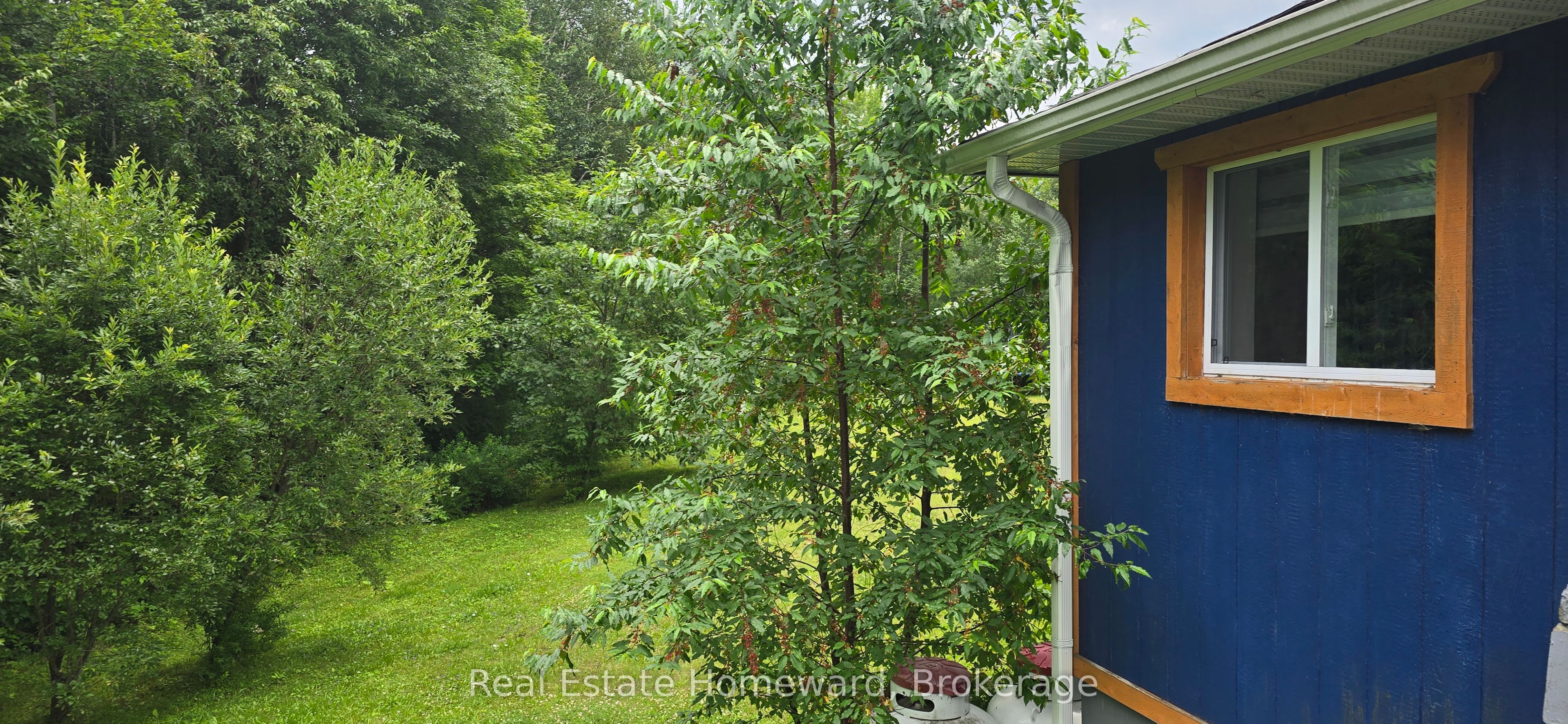 2896 Brunel Road N, Huntsville, ON P1H 2J3 photo 3