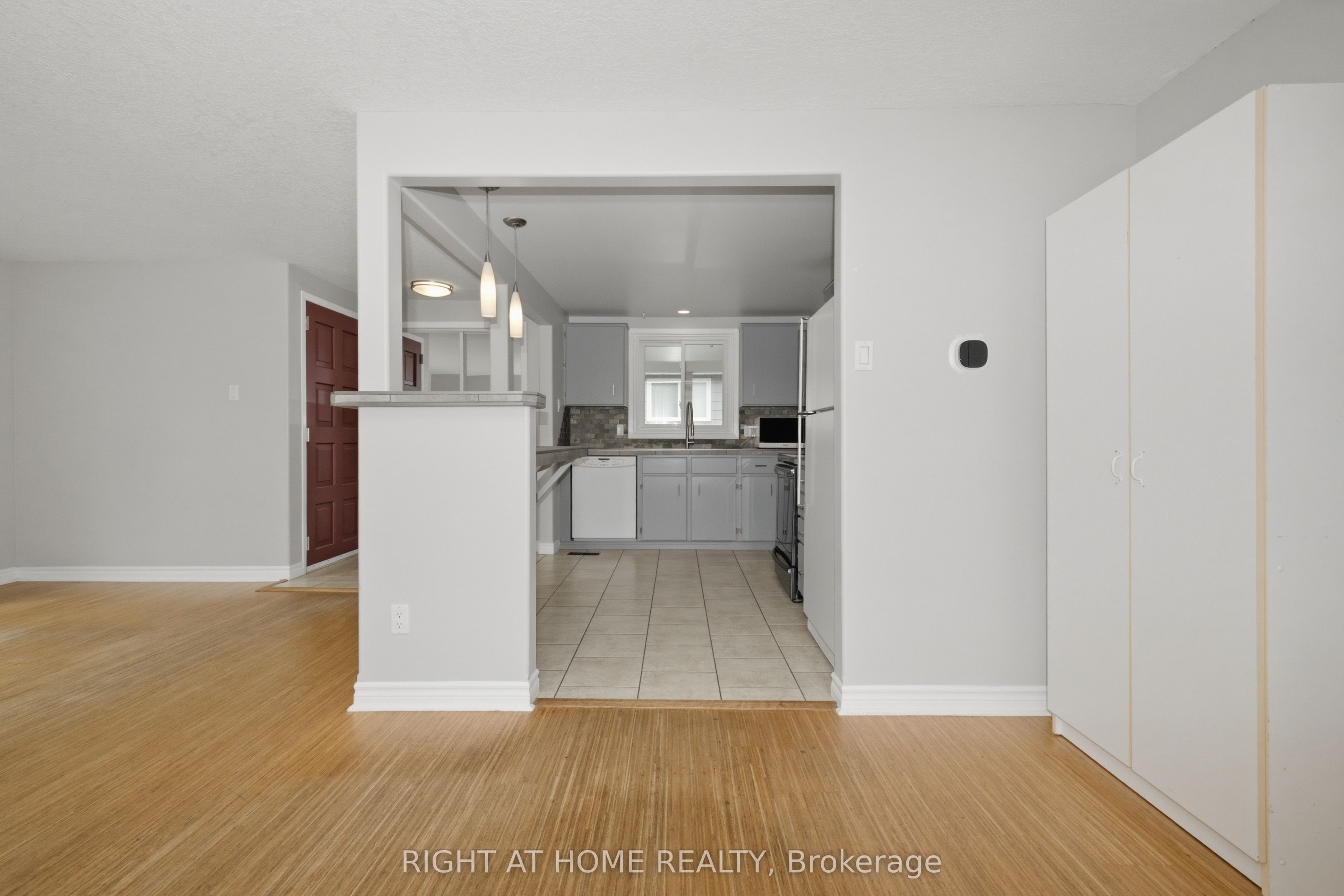 197 Pinedale Drive, Kitchener, ON N2E 1K2 photo 5