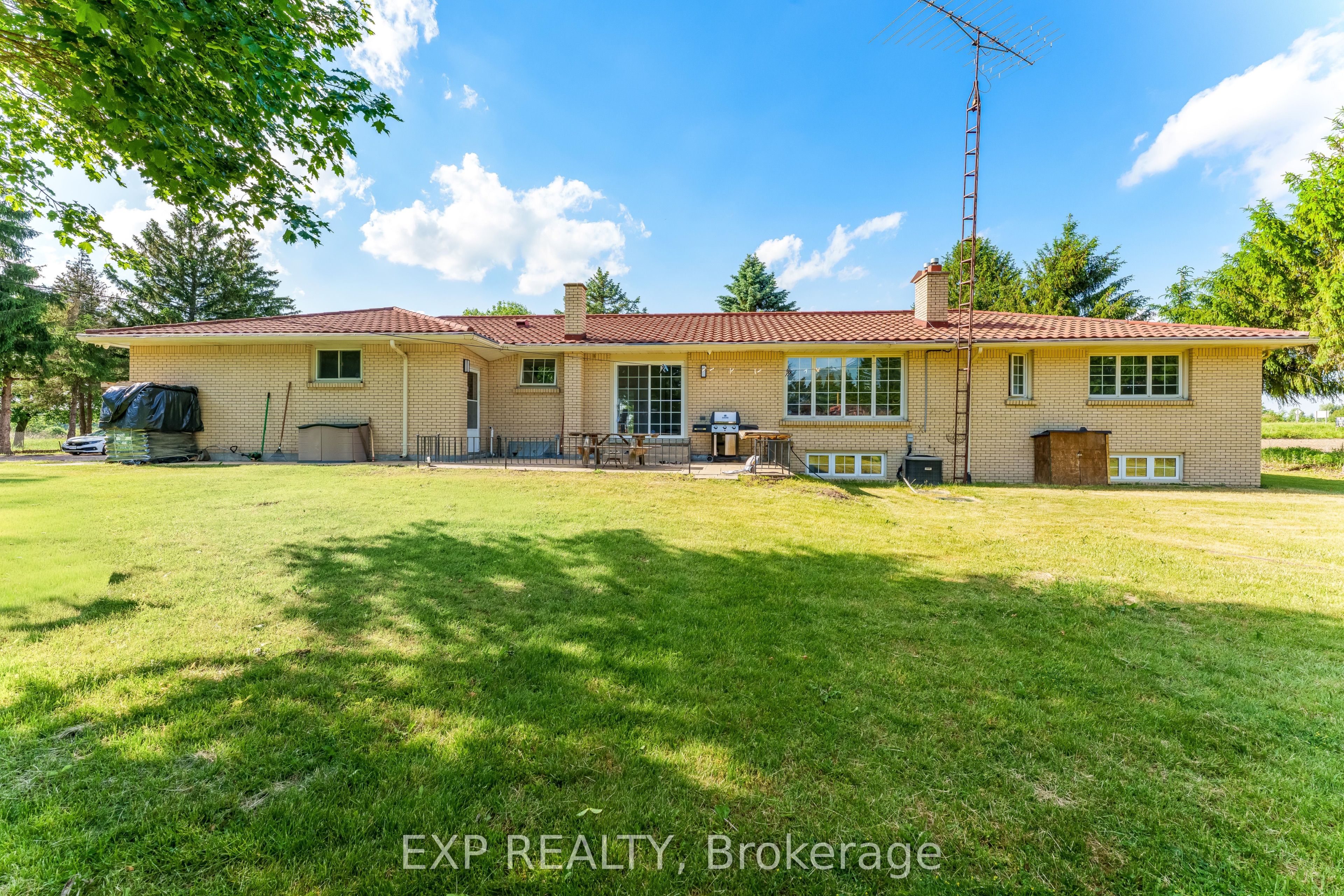 2047 Hamilton Road, London South, ON N6M 1G1 photo 5
