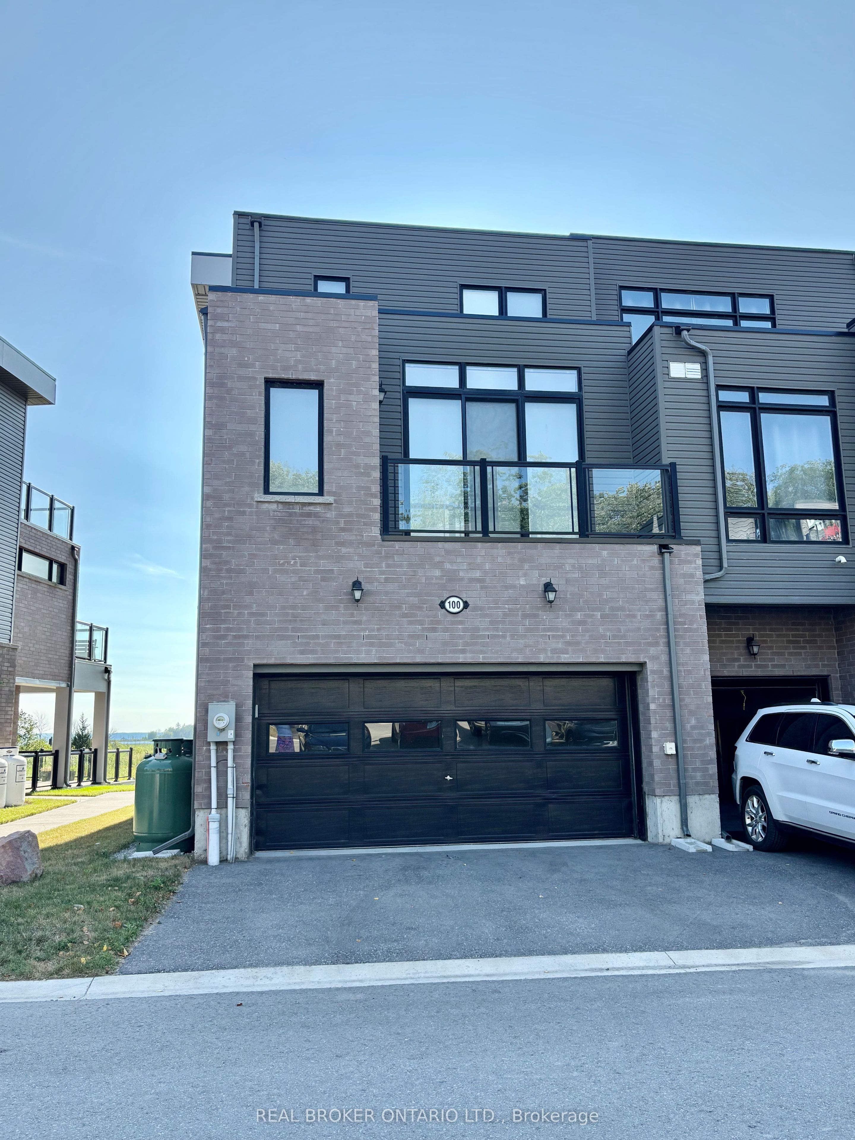100 Marina Village Drive, Georgian Bay, ON L0K 1S0 photo 3