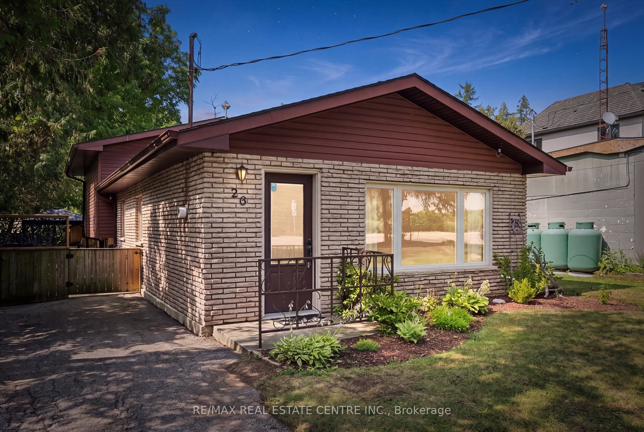 26 Lake Road, Cambridge, ON N3C 2V4 photo 3