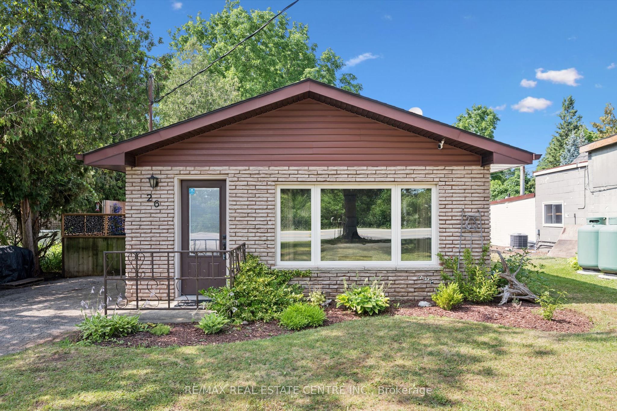 26 Lake Road, Cambridge, ON N3C 2V4 photo 4