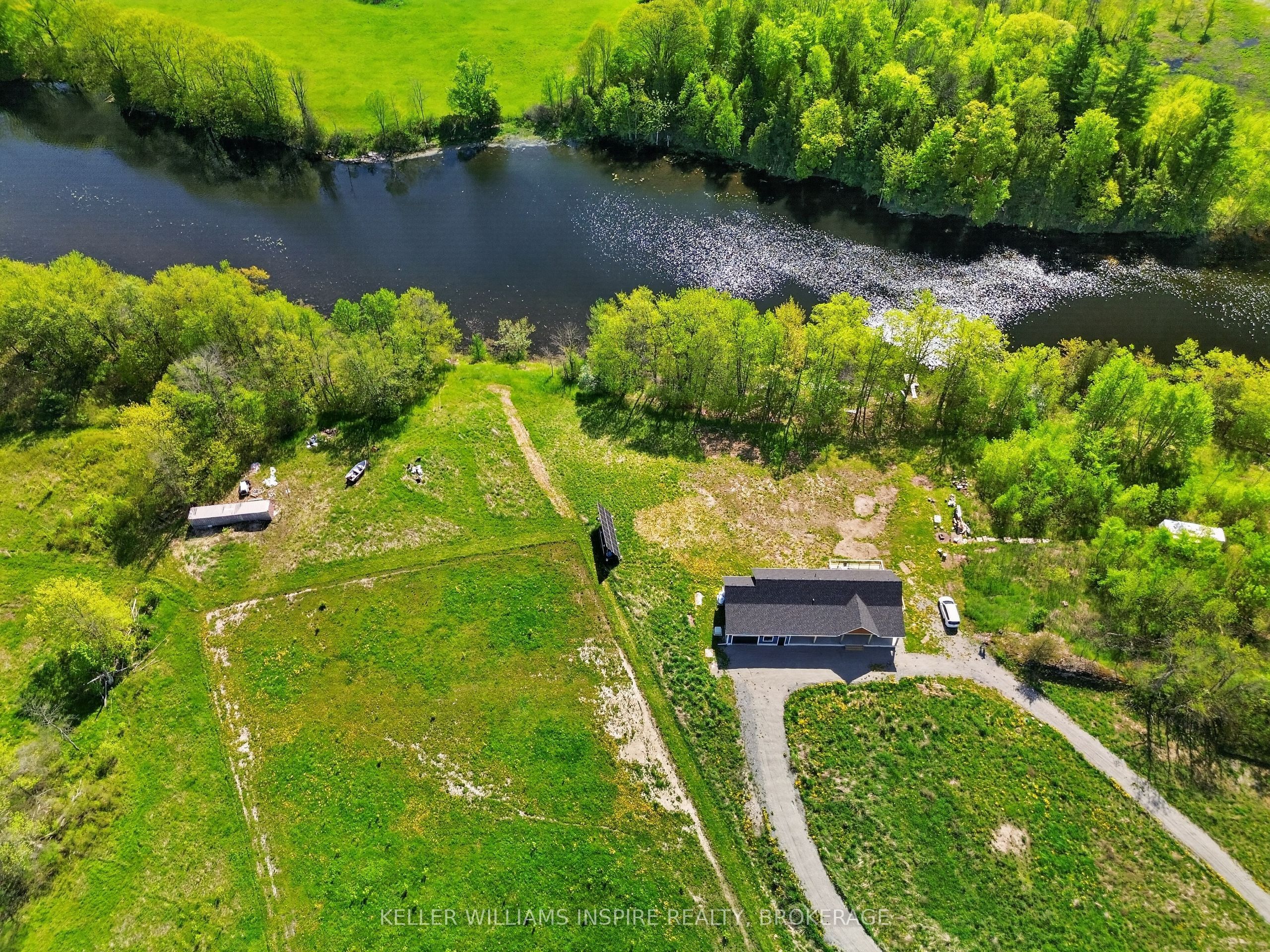939 Sheffield Lane, Leeds and the Thousand Islands, ON K0E 1N0 photo 3