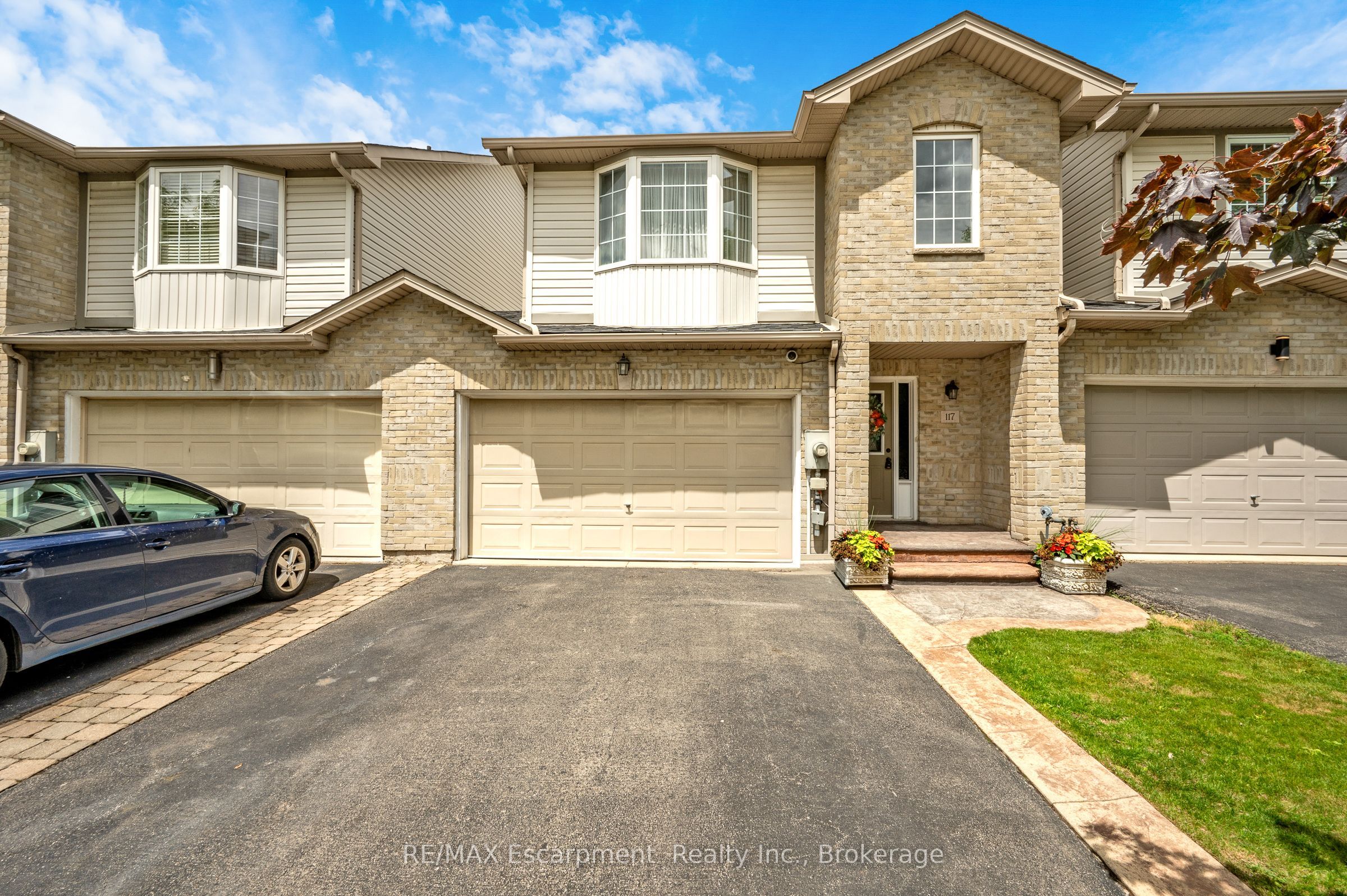 117 Frances Avenue, Hamilton, ON L8E 6A3 photo 3