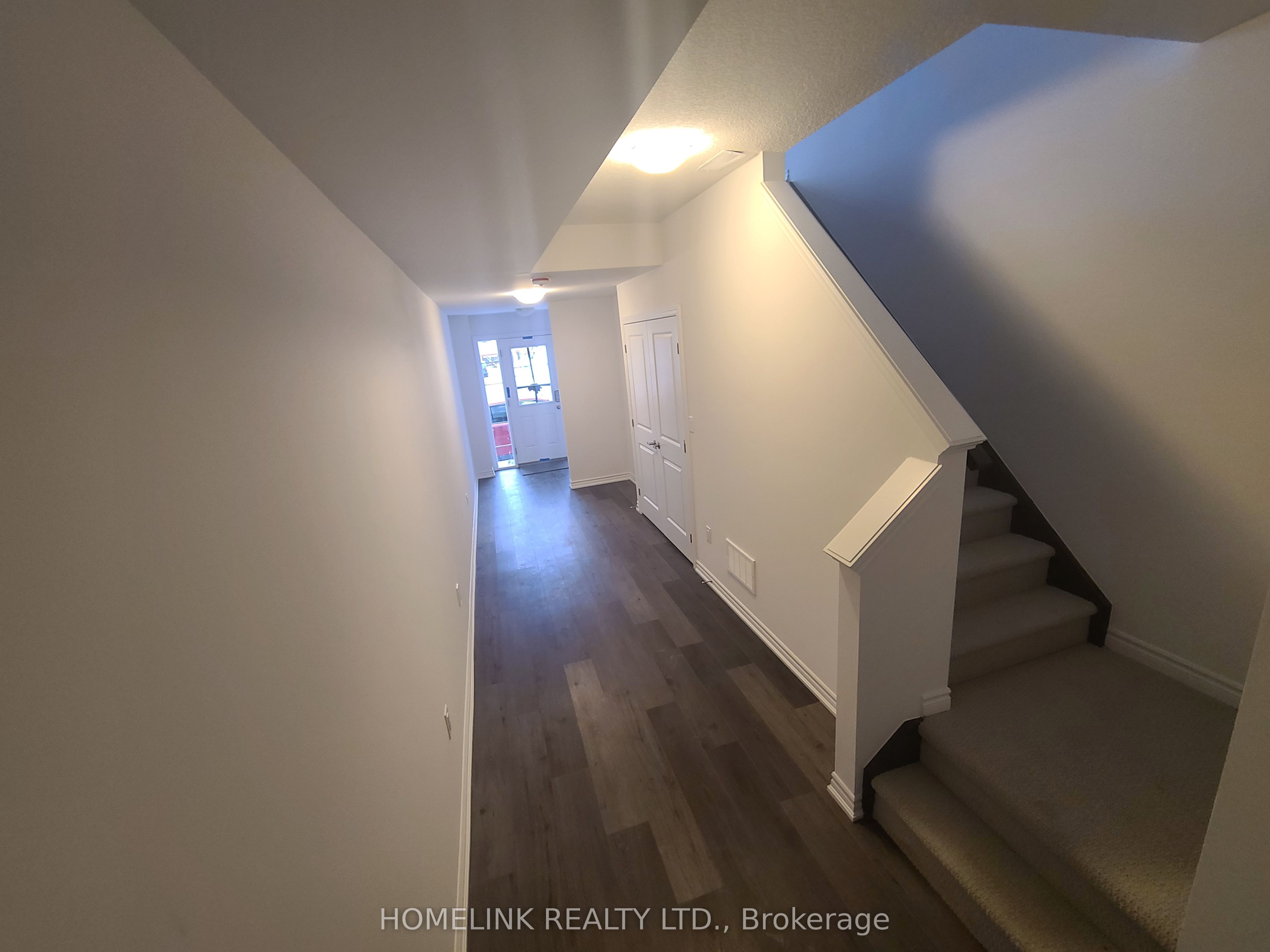 61 Soho Street 121, Hamilton, ON L8J 2R5 photo 3