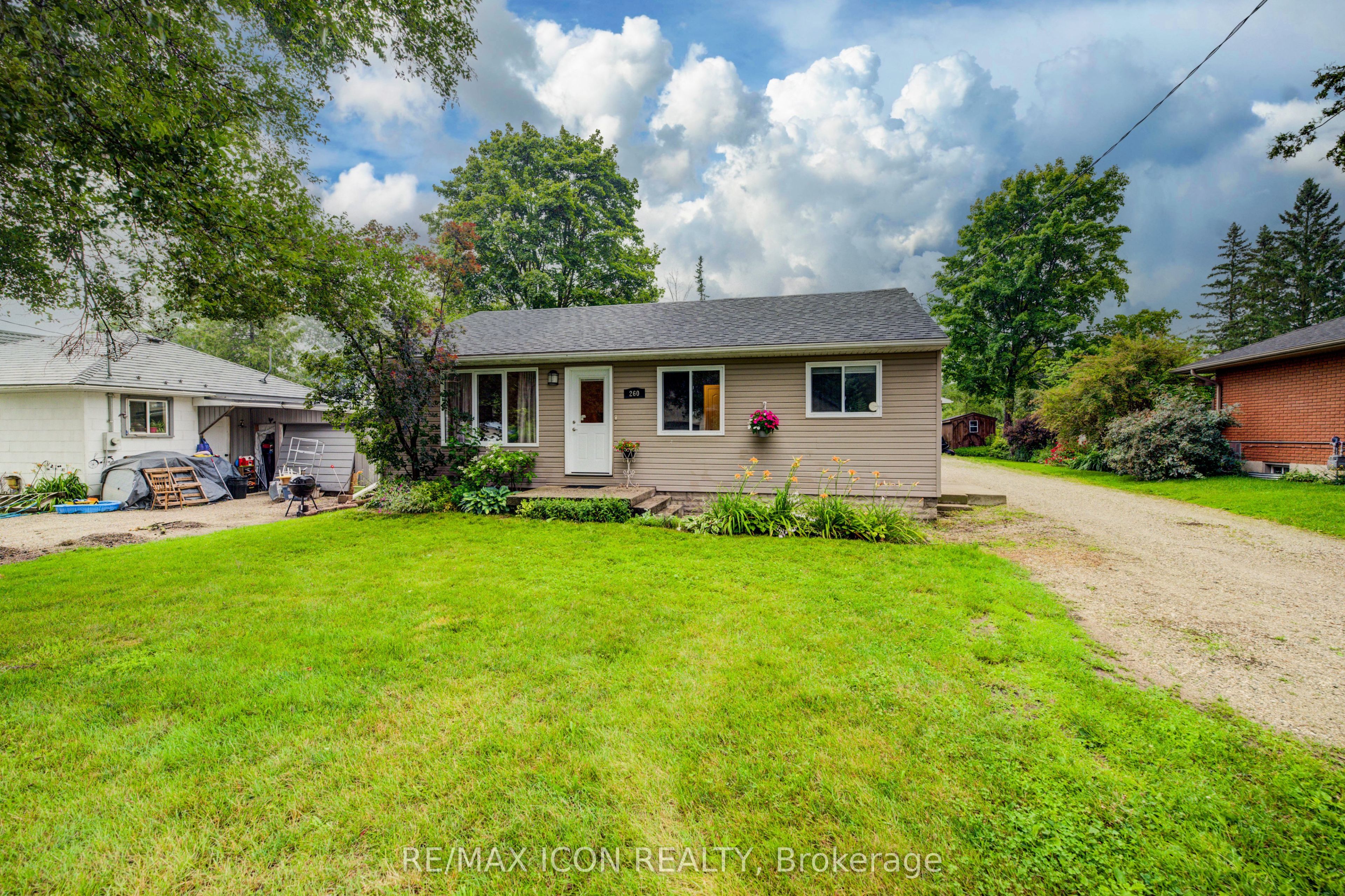 260 Egremont Street S, Wellington North, ON N0G 2L2 photo 3