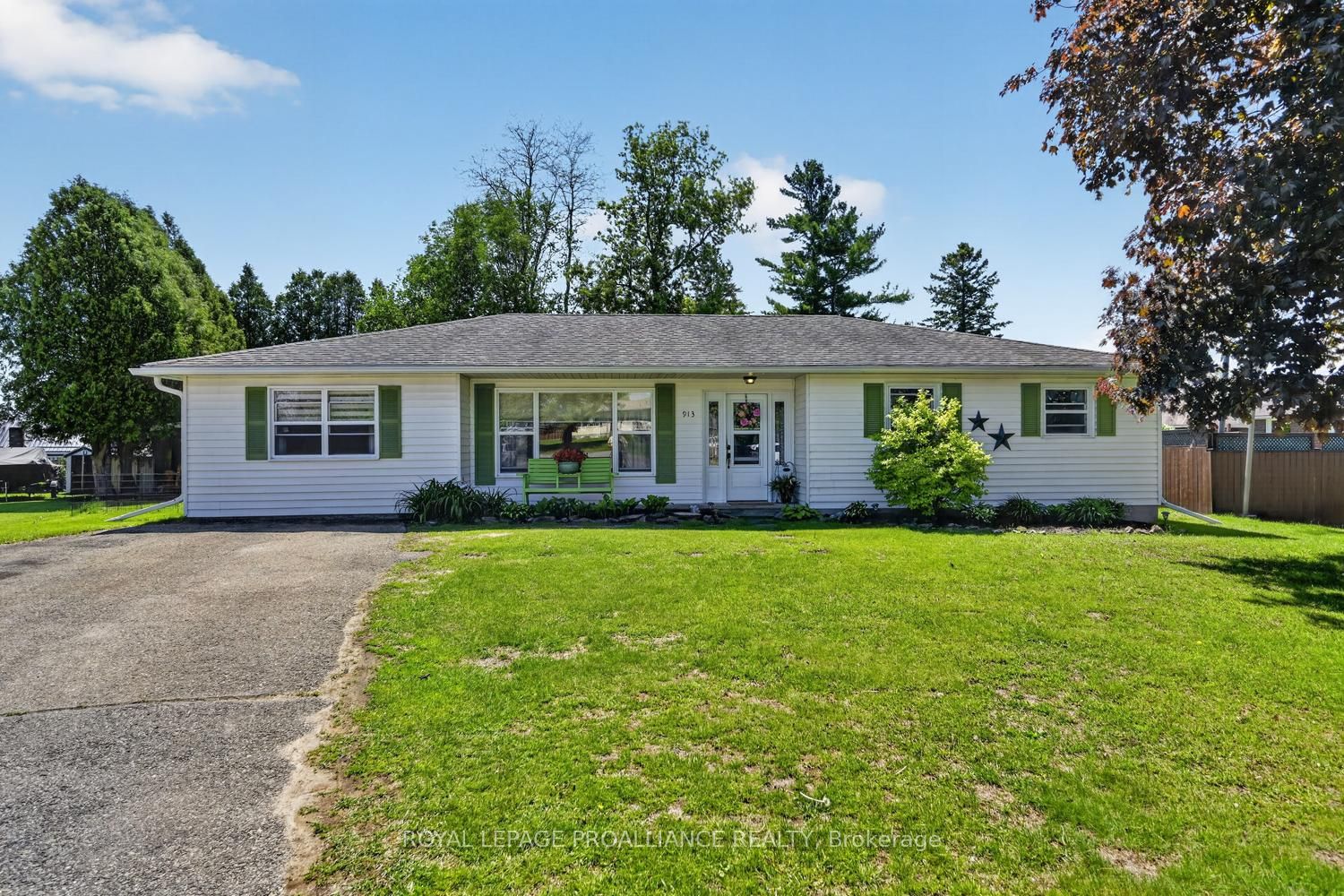 913 George Street, Edwardsburgh/Cardinal, ON K0E 1E0
