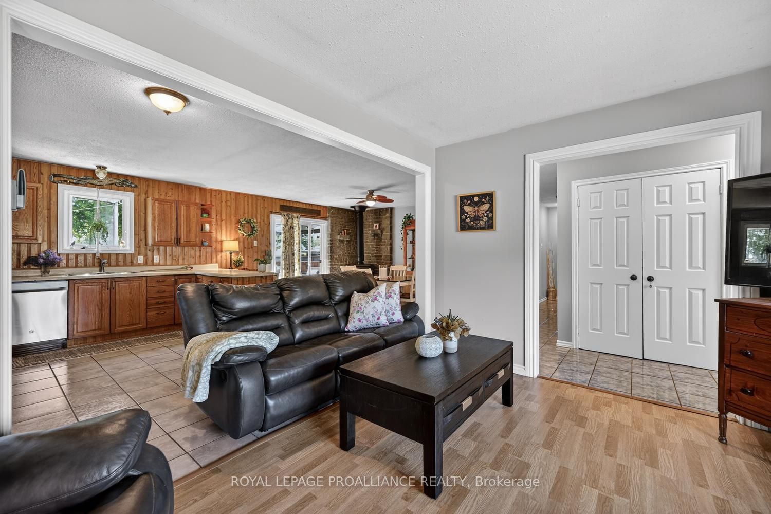 913 George Street, Edwardsburgh/Cardinal, ON K0E 1E0 photo 5