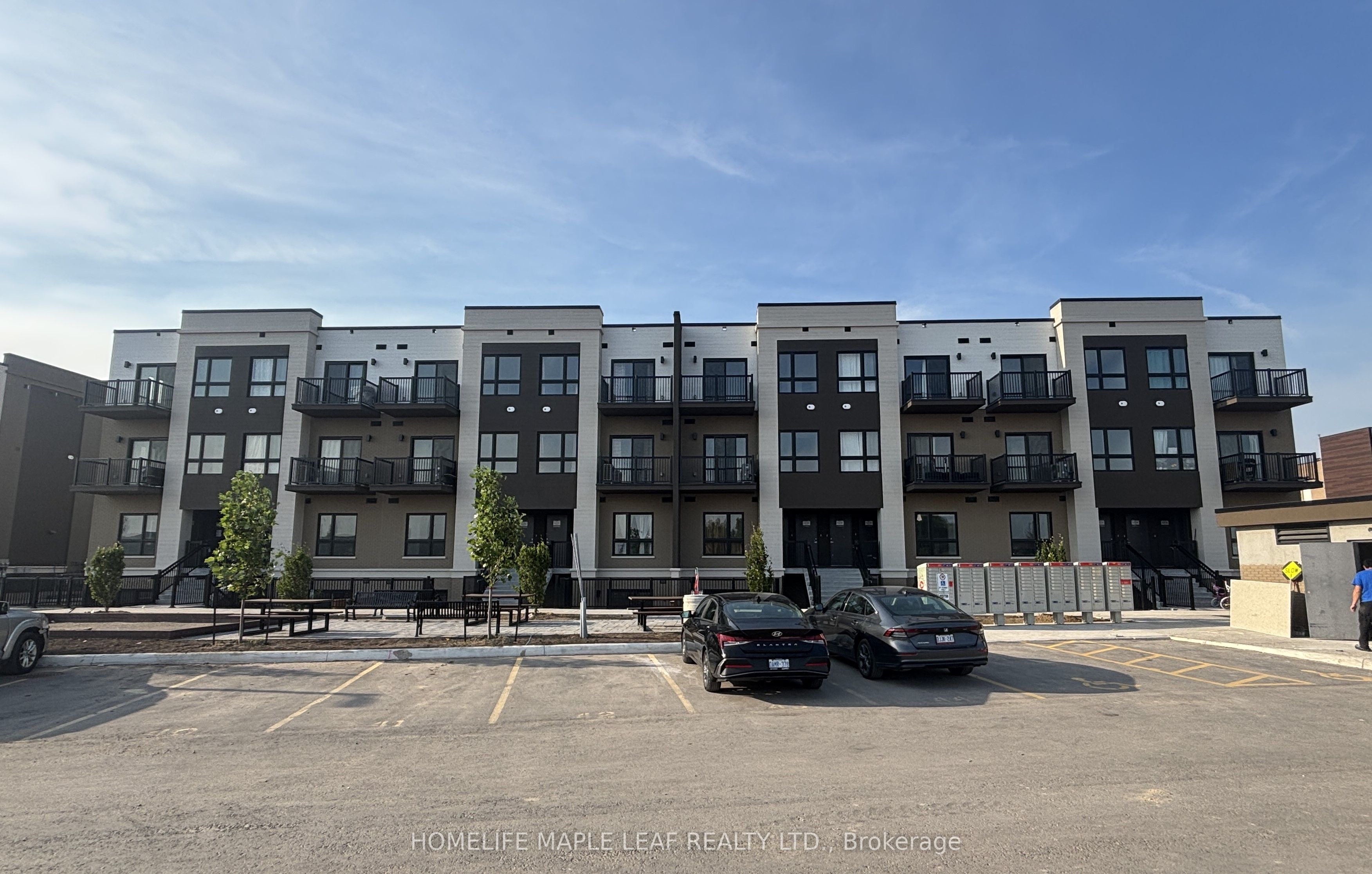 25 Palace Street Q32, Kitchener, ON N2E 3M6