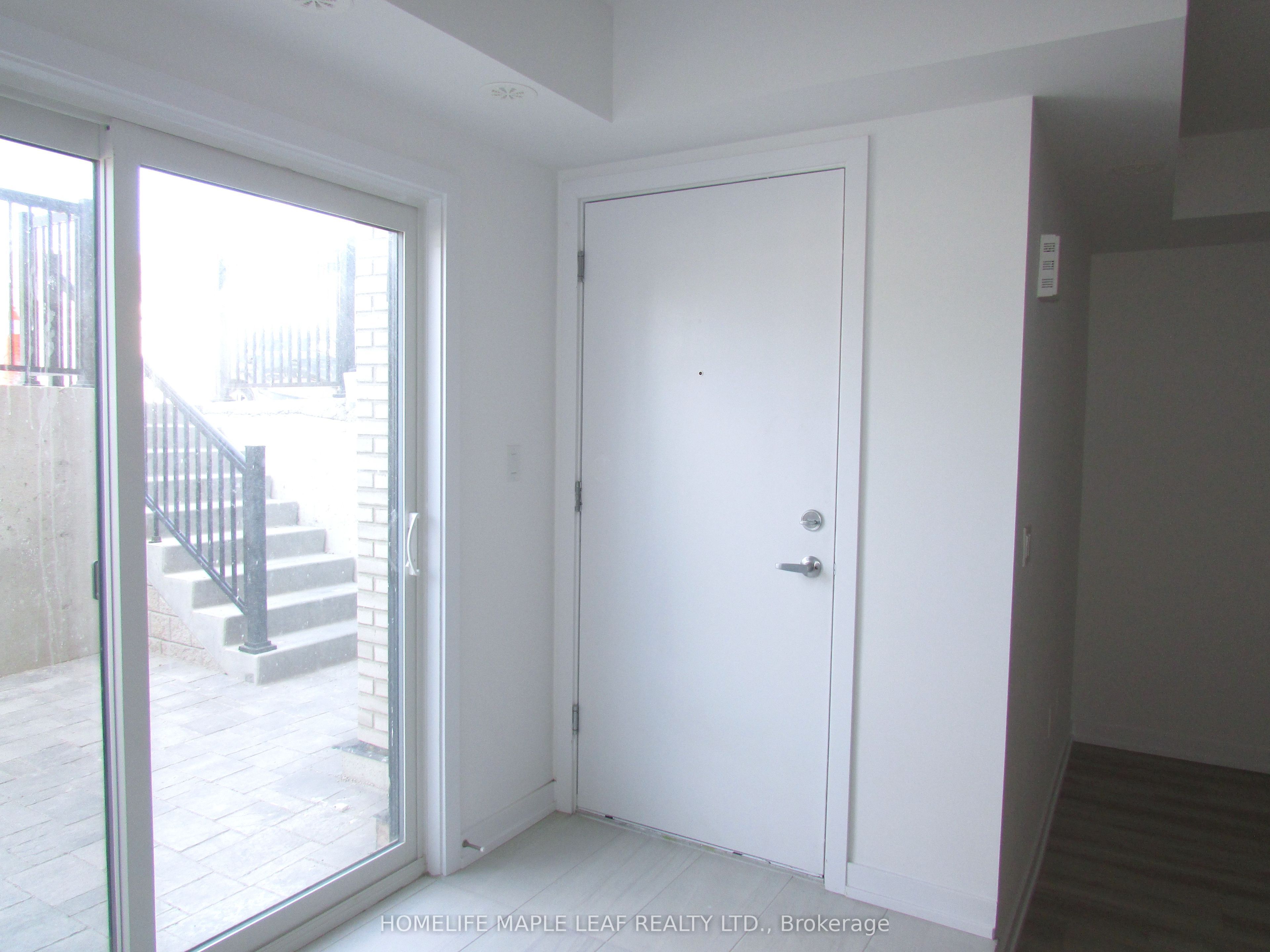 25 Palace Street Q32, Kitchener, ON N2E 3M6 photo 2