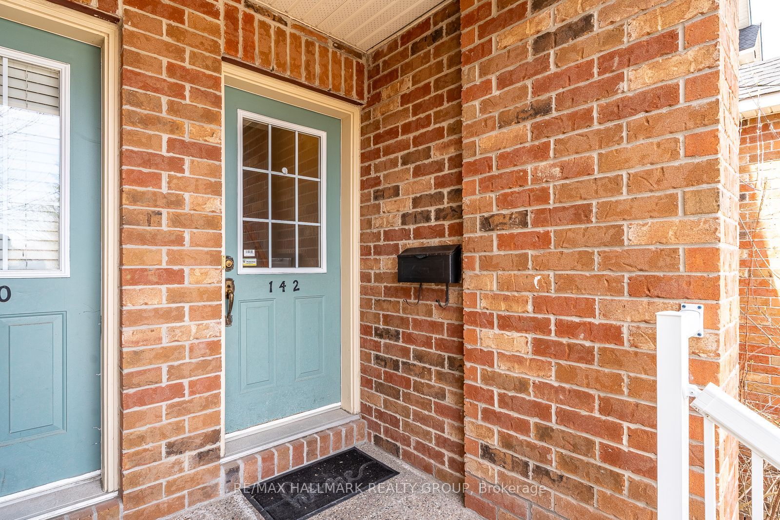142 Gatestone Private, Beacon Hill North - South and Area, ON K1J 1K5 photo 5