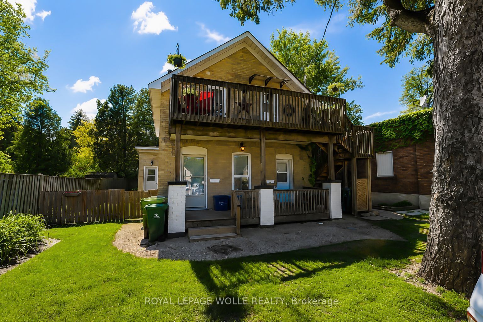 87 Lancaster Street W, Kitchener, ON N2H 4T3 photo 3